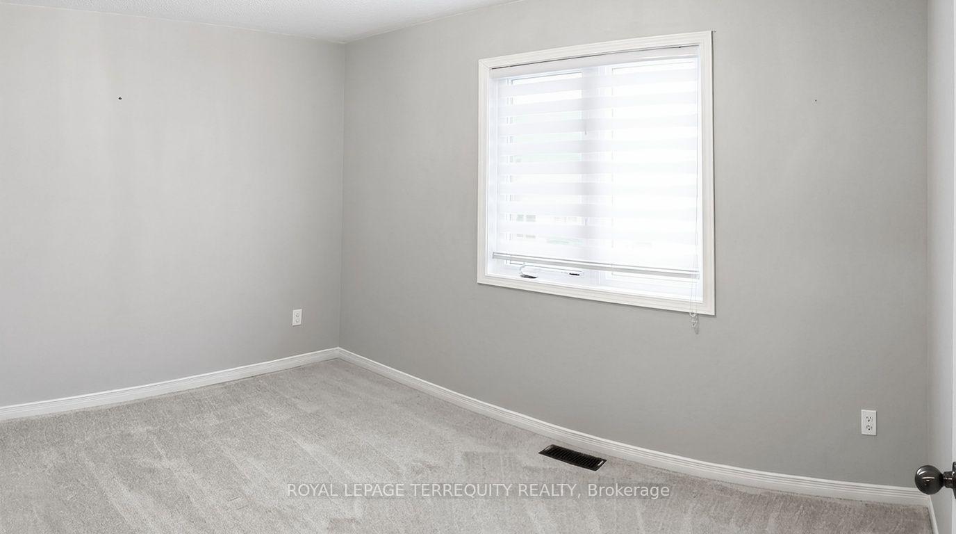 Photo 7 of 78 Sidney Rundle Avenue, Clarington, Bowmanville — HOMEH