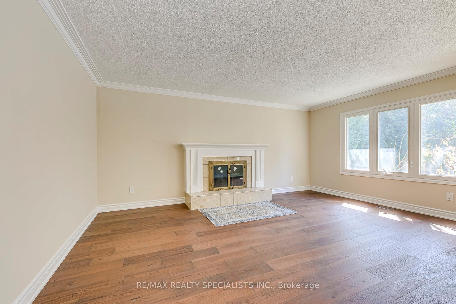 Photo 21 of 102 Sunforest Drive, Brampton, Heart Lake West — HOMEH