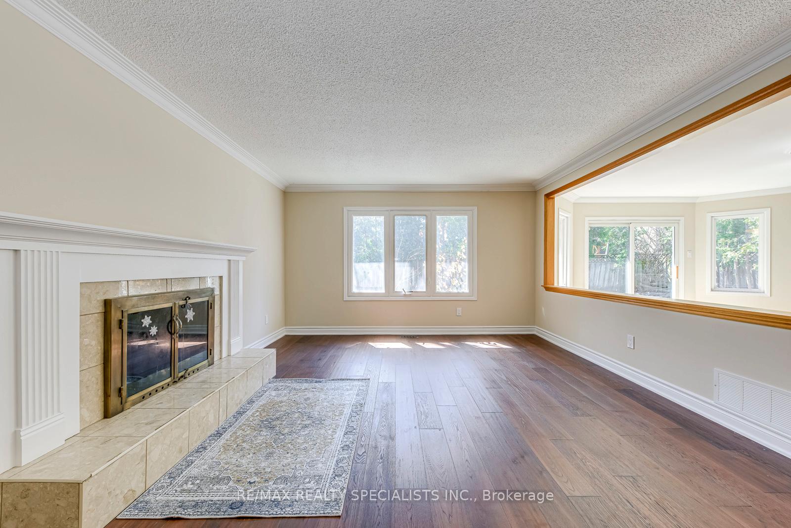 Photo 23 of 102 Sunforest Drive, Brampton, Heart Lake West — HOMEH