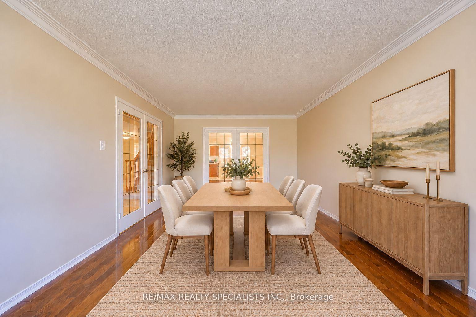 Photo 16 of 102 Sunforest Drive, Brampton, Heart Lake West — HOMEH