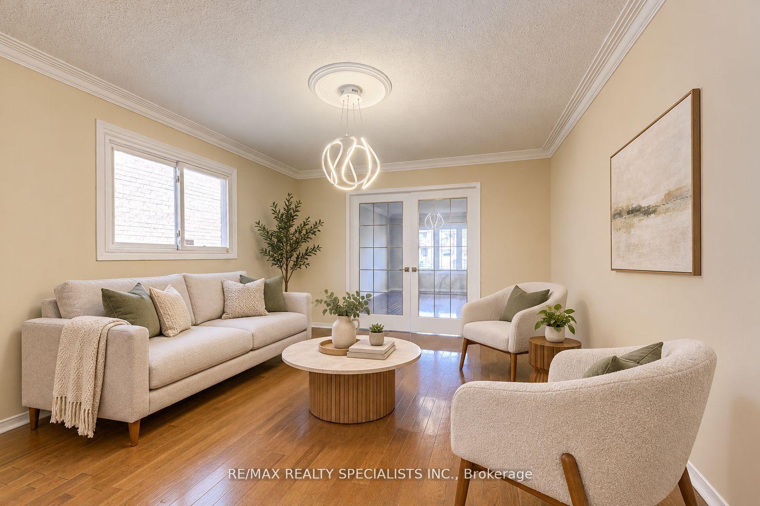 Photo 20 of 102 Sunforest Drive, Brampton, Heart Lake West — HOMEH