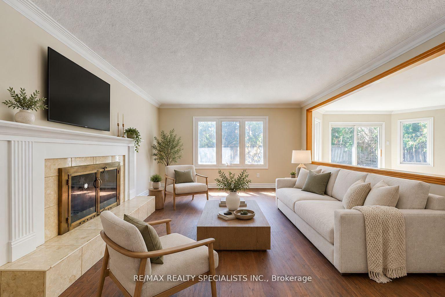 Photo 24 of 102 Sunforest Drive, Brampton, Heart Lake West — HOMEH