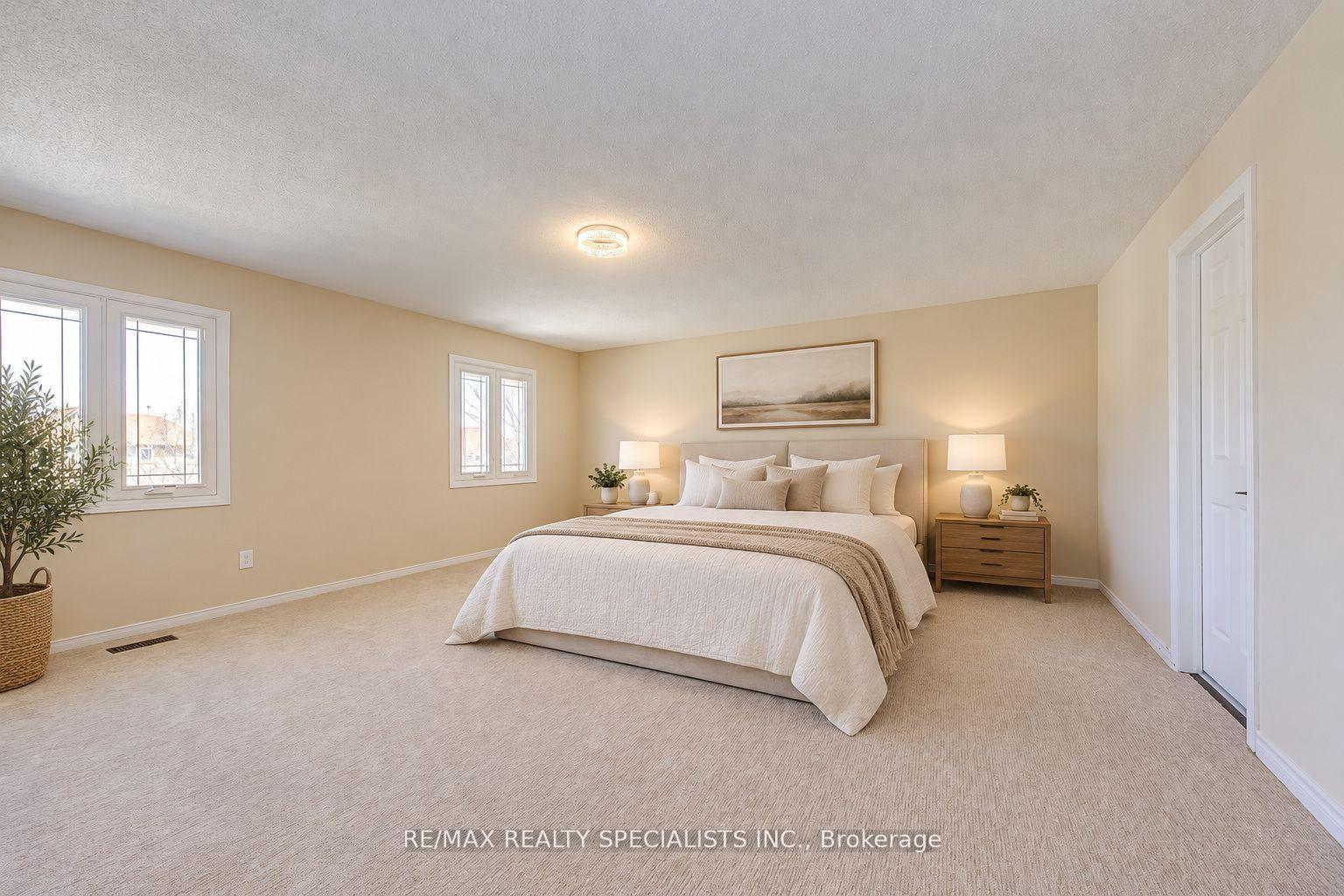 Photo 56 of 102 Sunforest Drive, Brampton, Heart Lake West — HOMEH