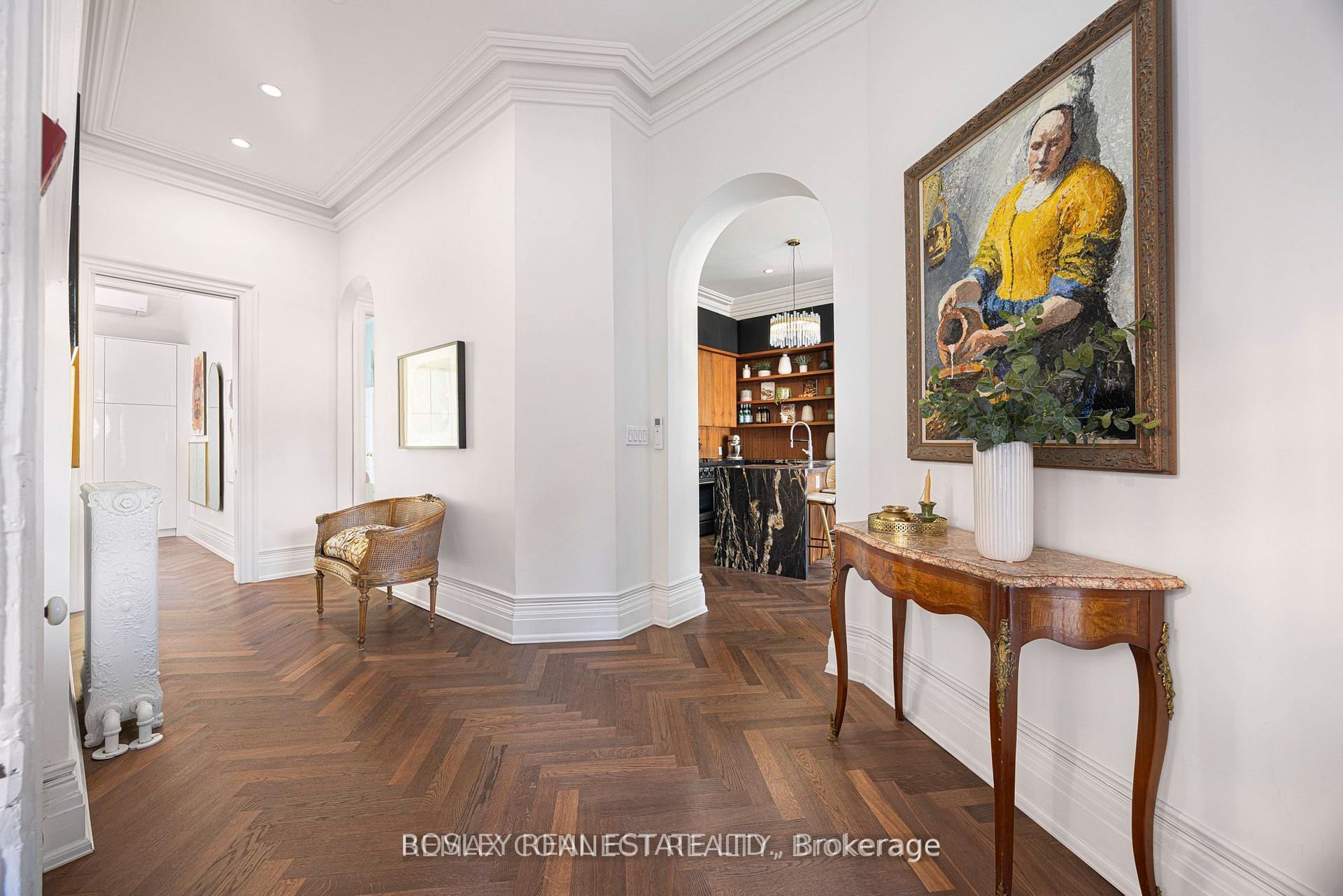 Photo 7 of Unit Main, 178 High Park Avenue, Toronto, High Park North — HOMEH