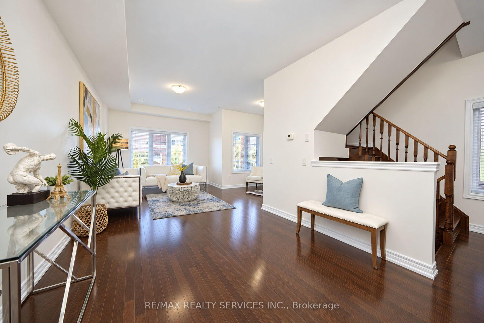 Photo 14 of Unit 111, 12 Cedarland Road, Brampton, Credit Valley — HOMEH
