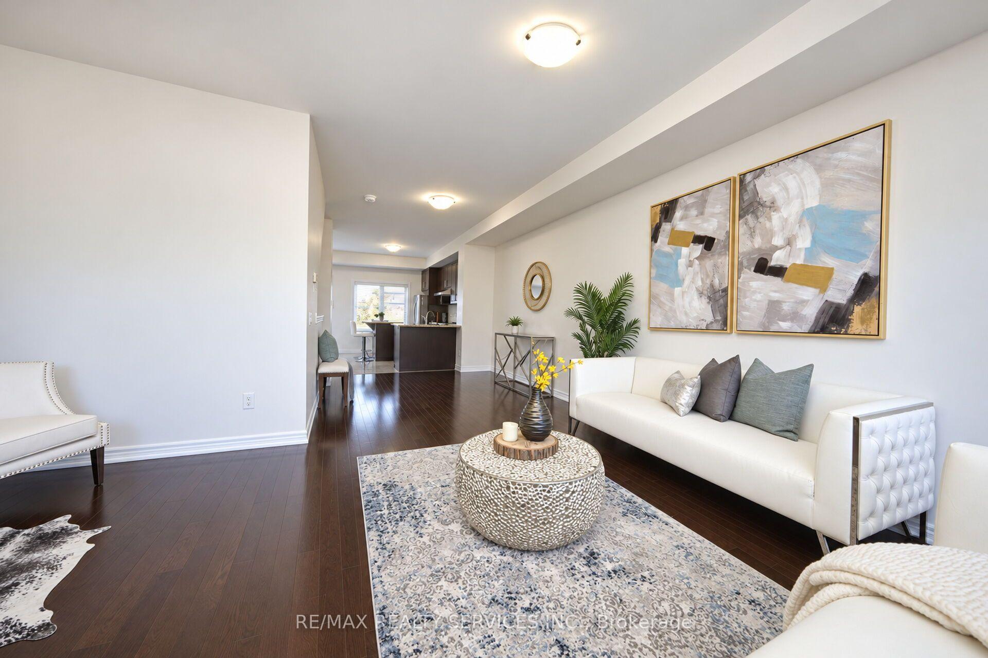 Photo 13 of Unit 111, 12 Cedarland Road, Brampton, Credit Valley — HOMEH