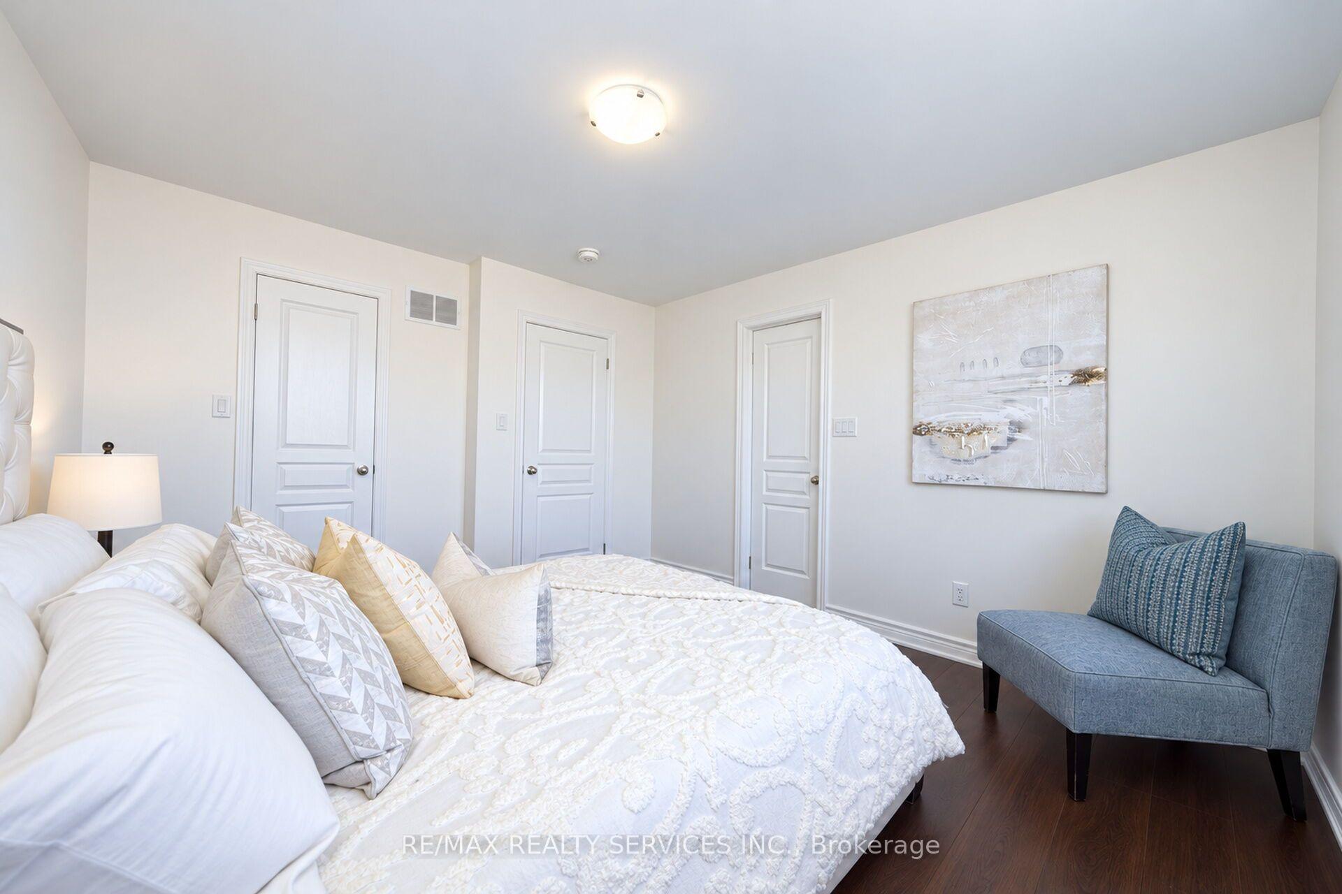 Photo 32 of Unit 111, 12 Cedarland Road, Brampton, Credit Valley — HOMEH