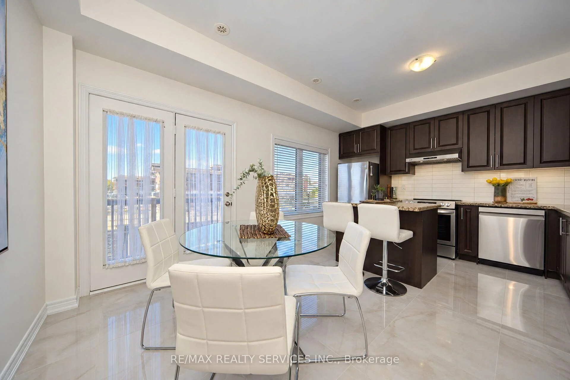 Photo 54 of Unit 111, 12 Cedarland Road, Brampton, Credit Valley — HOMEH
