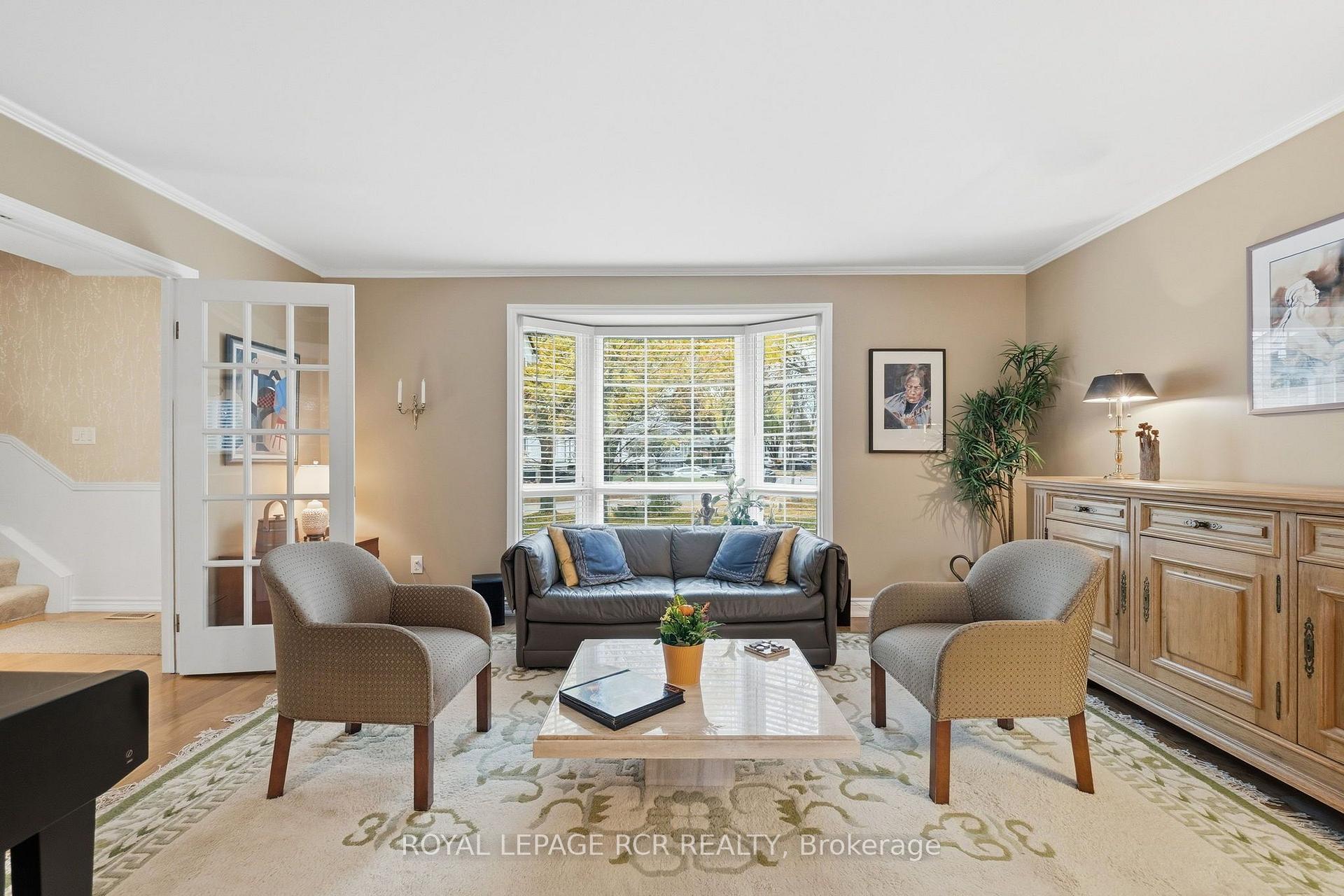 Photo 5 of 62 Wright Crescent, Caledon, Bolton North — HOMEH
