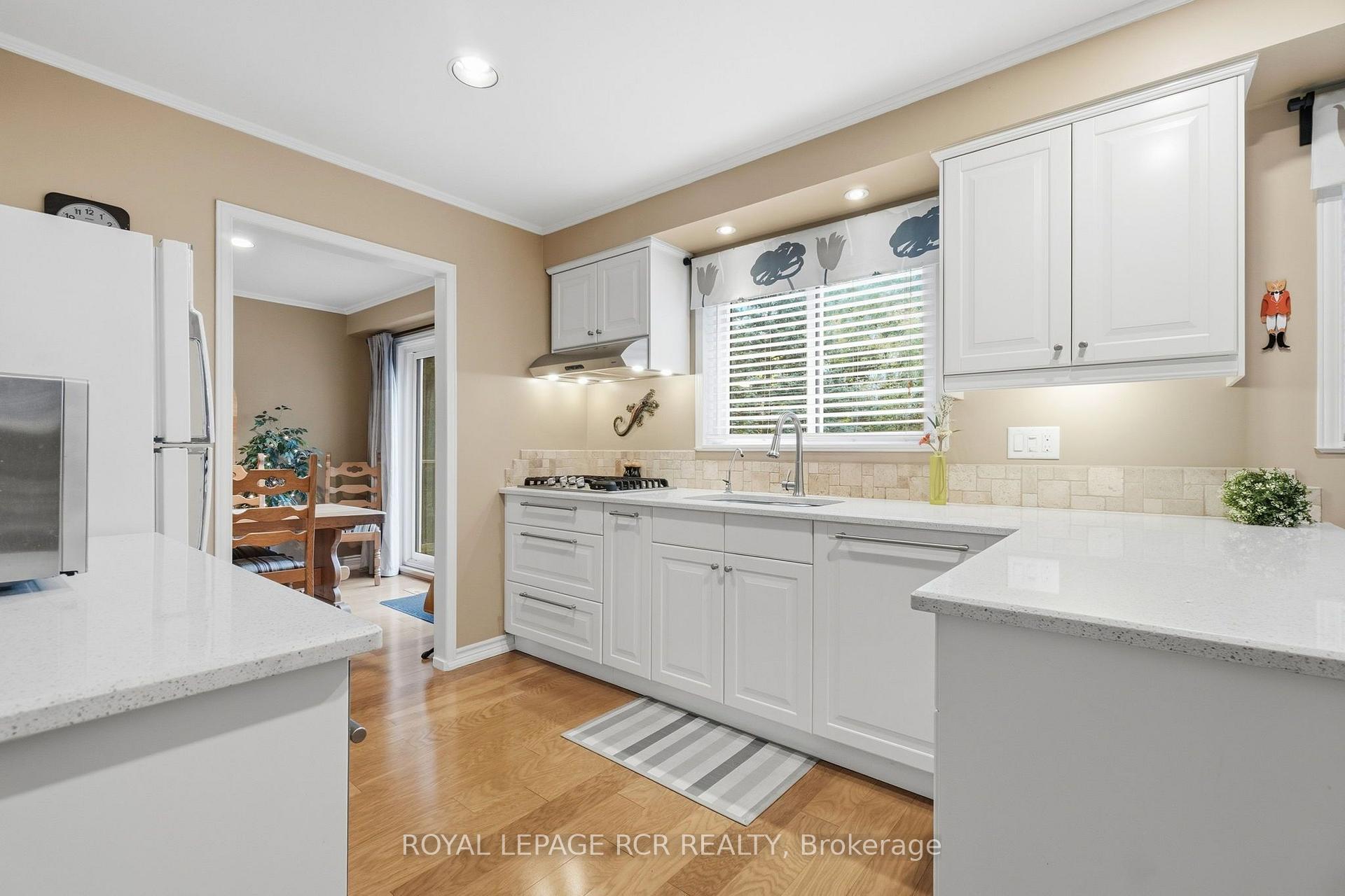 Photo 12 of 62 Wright Crescent, Caledon, Bolton North — HOMEH