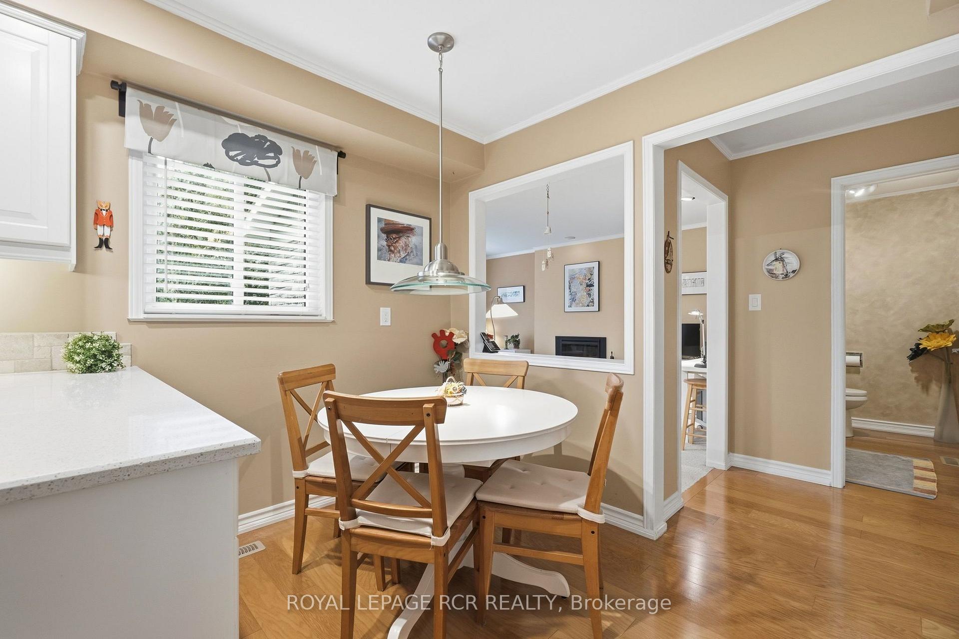 Photo 15 of 62 Wright Crescent, Caledon, Bolton North — HOMEH