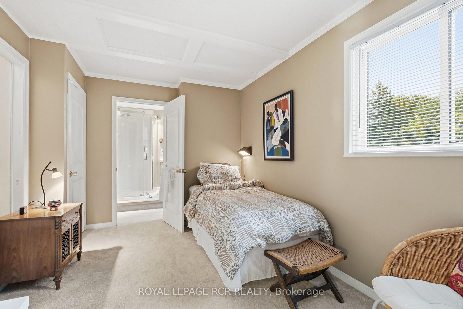 Photo 25 of 62 Wright Crescent, Caledon, Bolton North — HOMEH