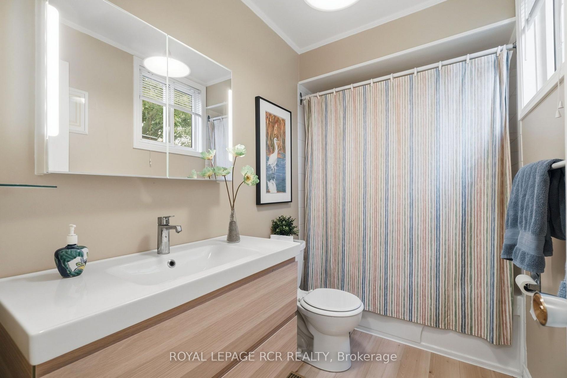Photo 27 of 62 Wright Crescent, Caledon, Bolton North — HOMEH