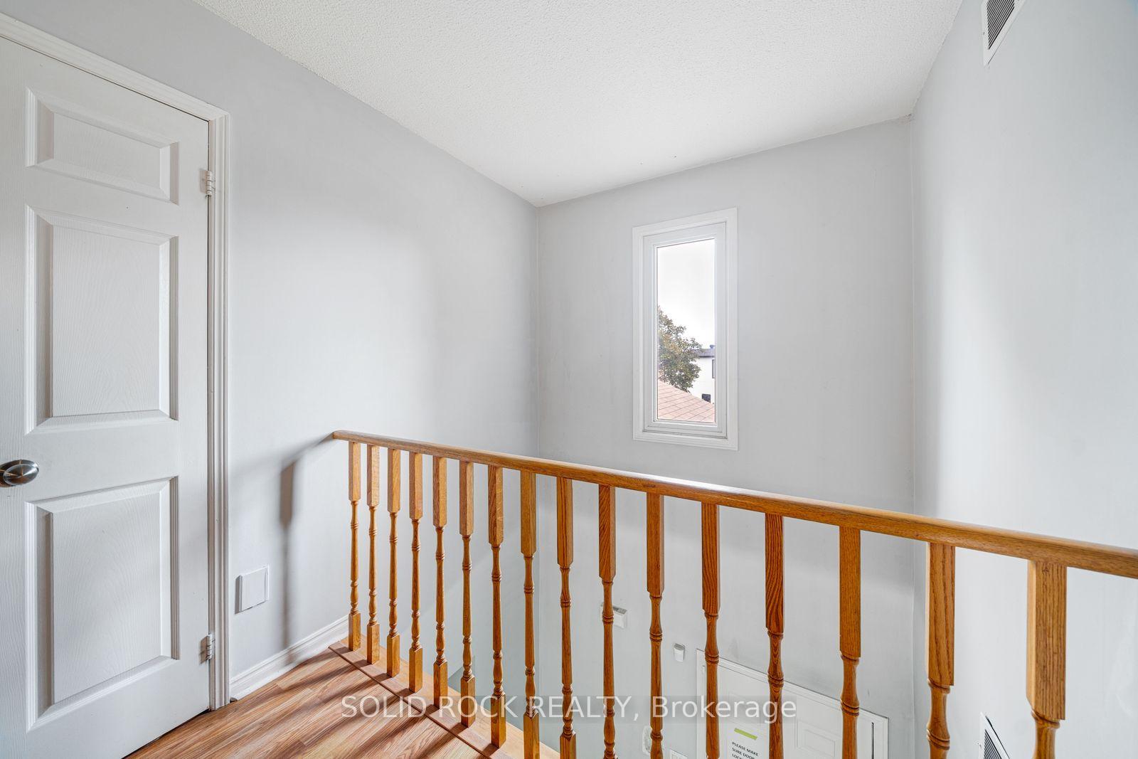 Photo 16 of 2394 Strathmore Crescent, Pickering, Brock Ridge — HOMEH