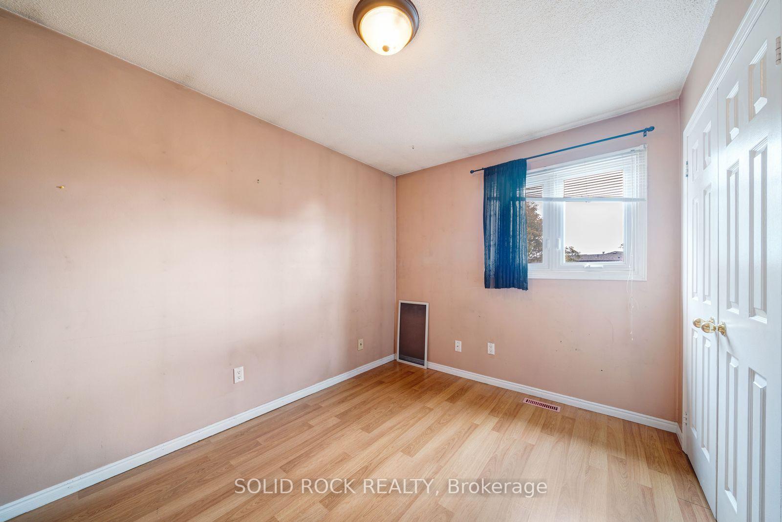 Photo 22 of 2394 Strathmore Crescent, Pickering, Brock Ridge — HOMEH