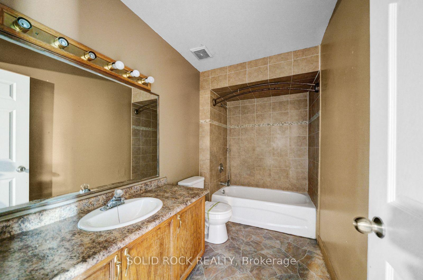 Photo 30 of 2394 Strathmore Crescent, Pickering, Brock Ridge — HOMEH