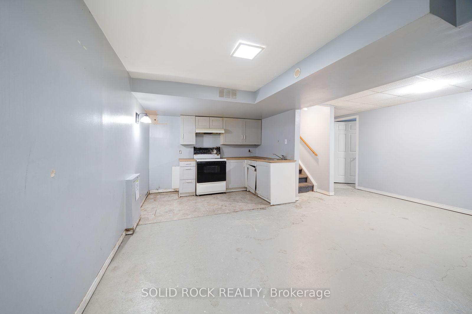 Photo 31 of 2394 Strathmore Crescent, Pickering, Brock Ridge — HOMEH