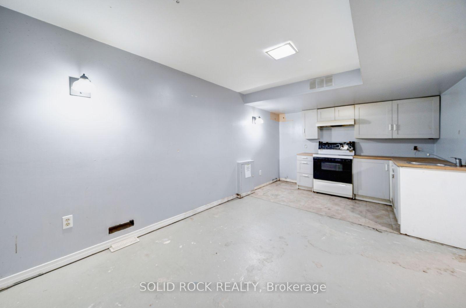 Photo 32 of 2394 Strathmore Crescent, Pickering, Brock Ridge — HOMEH