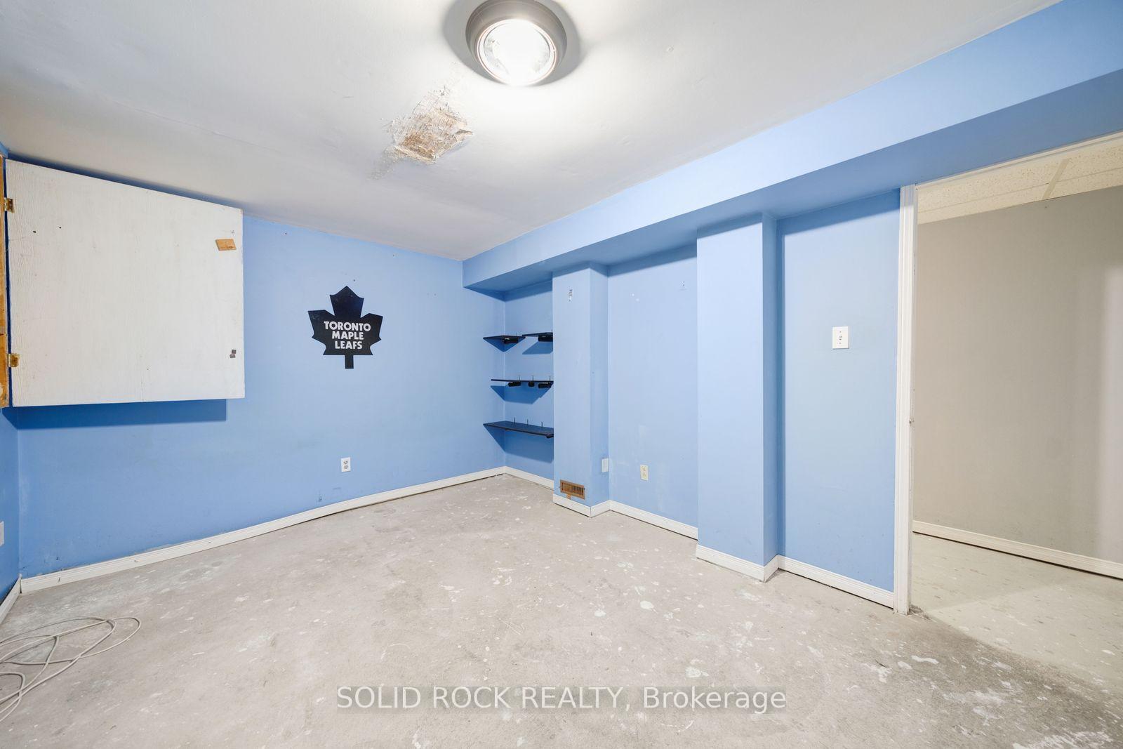 Photo 34 of 2394 Strathmore Crescent, Pickering, Brock Ridge — HOMEH