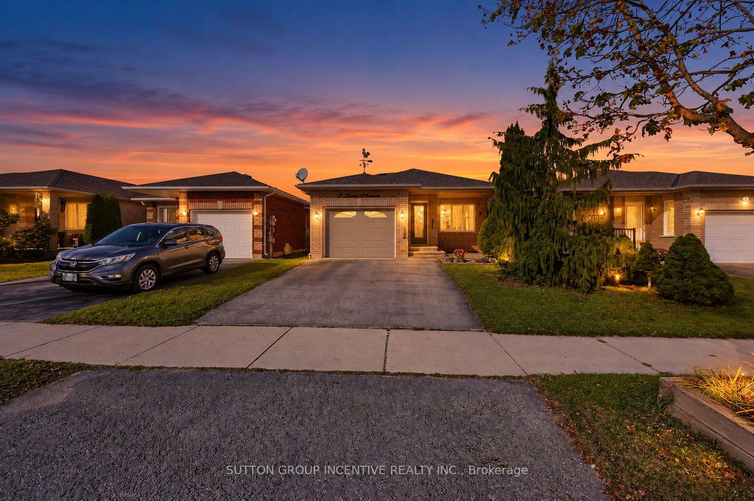 Photo 3 of 8 Lucas Avenue, Barrie, Holly — HOMEH