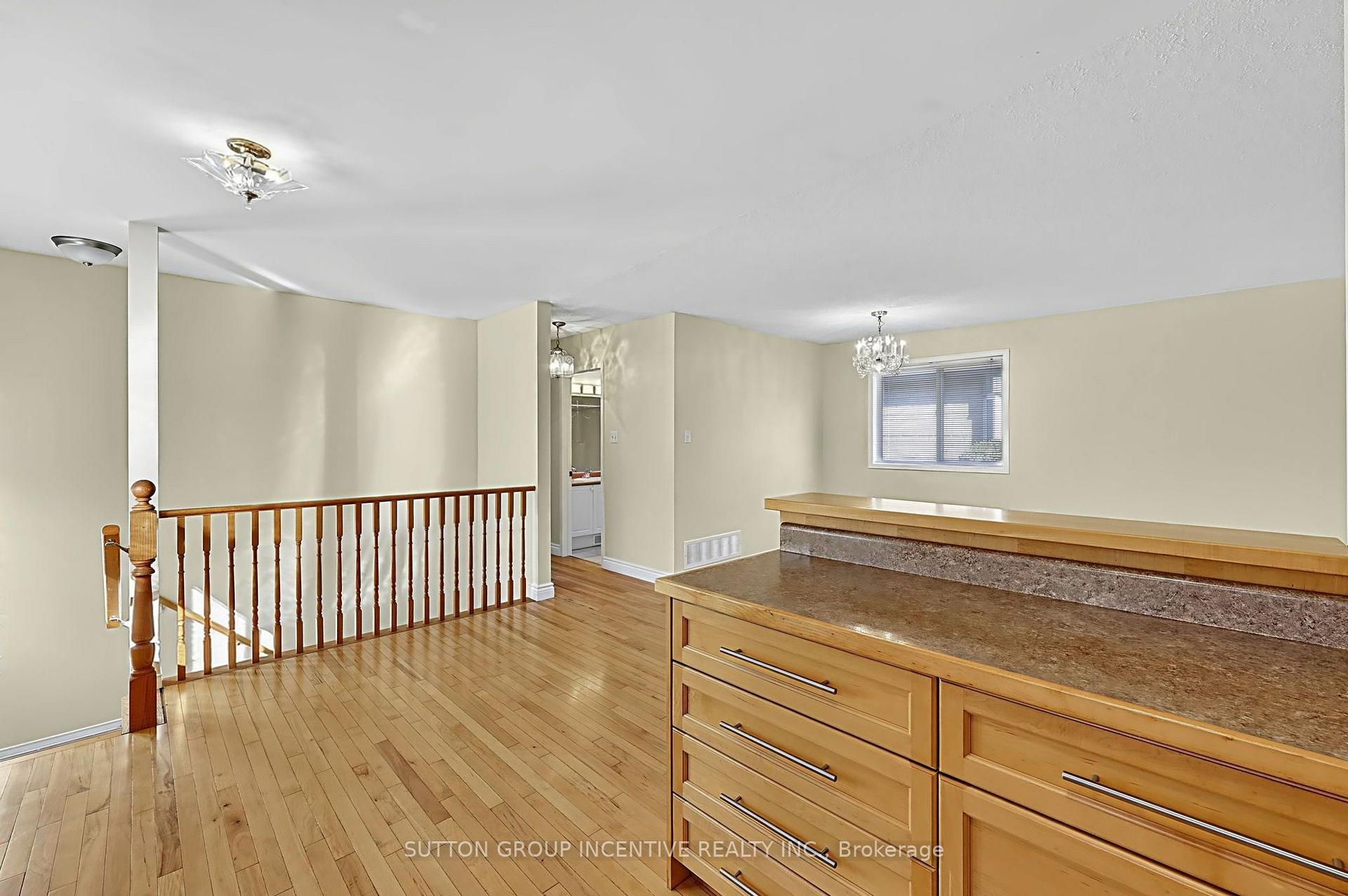 Photo 12 of 8 Lucas Avenue, Barrie, Holly — HOMEH