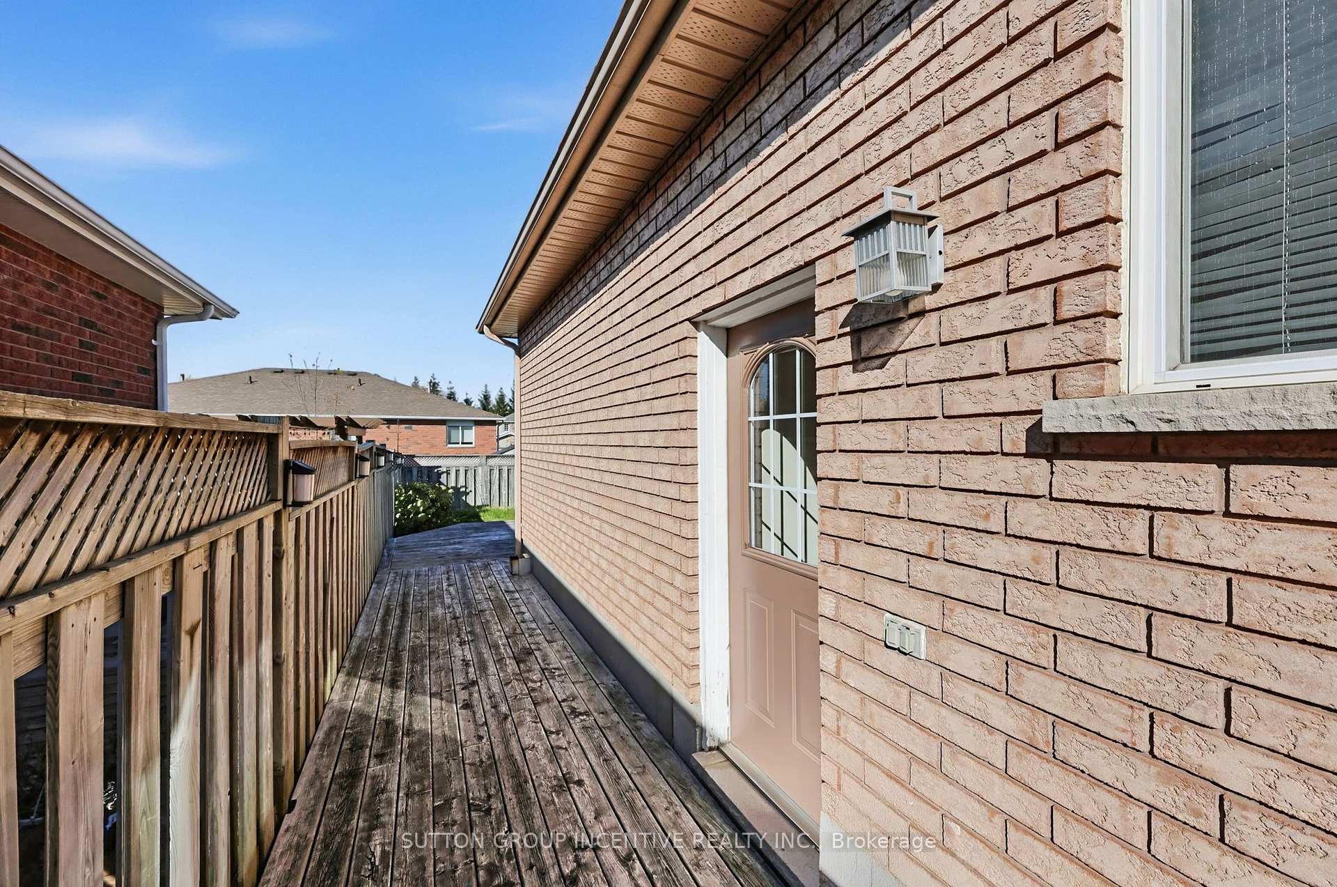 Photo 30 of 8 Lucas Avenue, Barrie, Holly — HOMEH