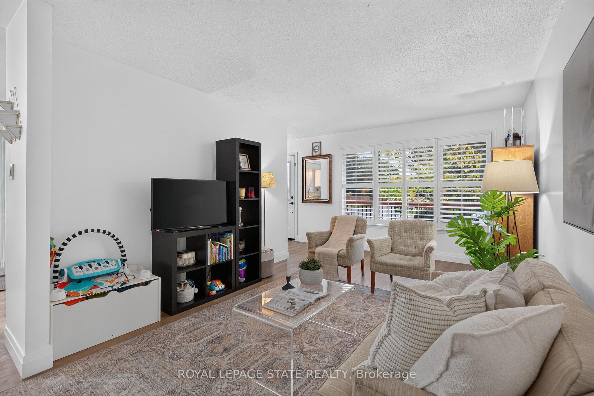 Photo 5 of 38 Southglen Road, Brantford, Cedarland — HOMEH