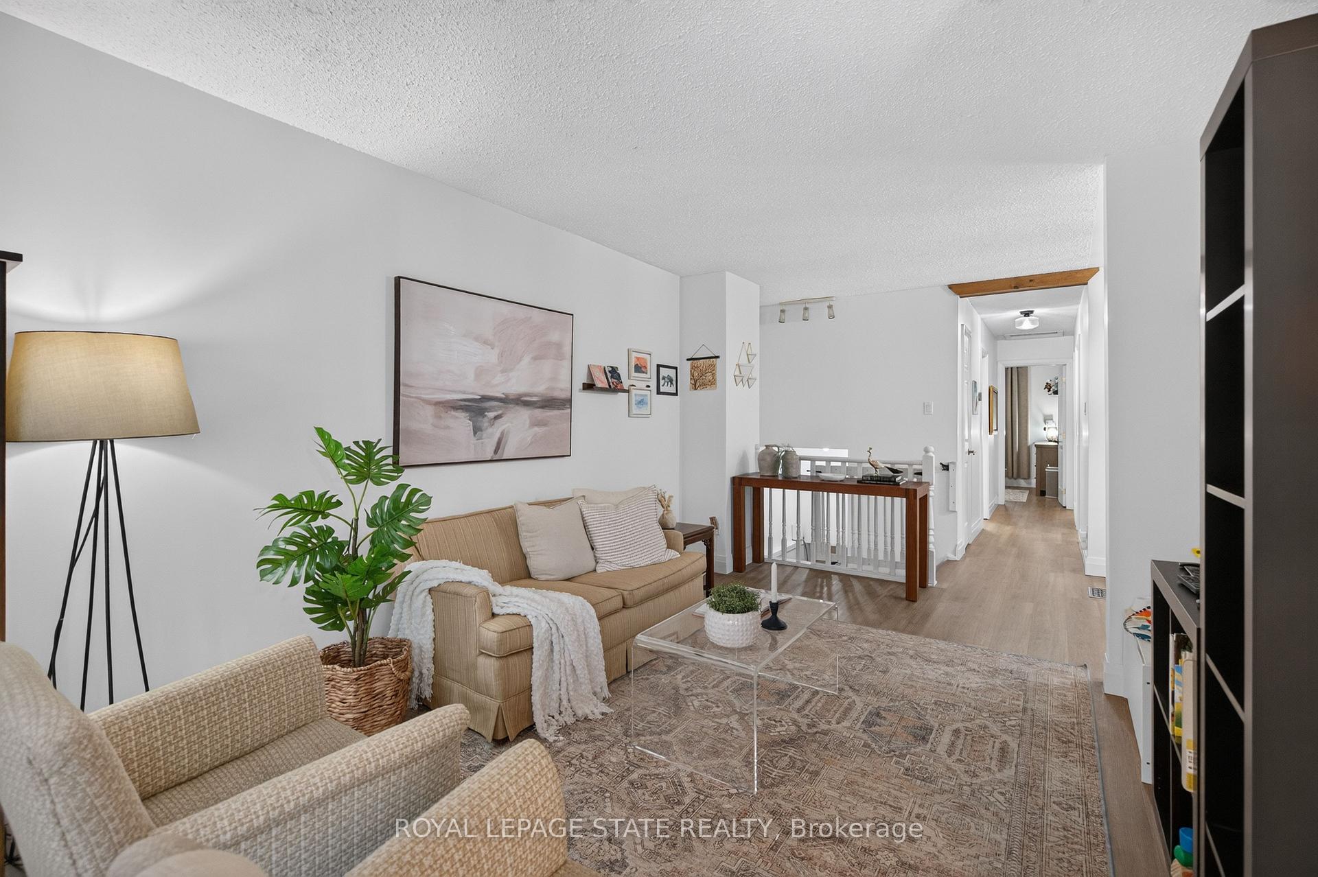Photo 7 of 38 Southglen Road, Brantford, Cedarland — HOMEH