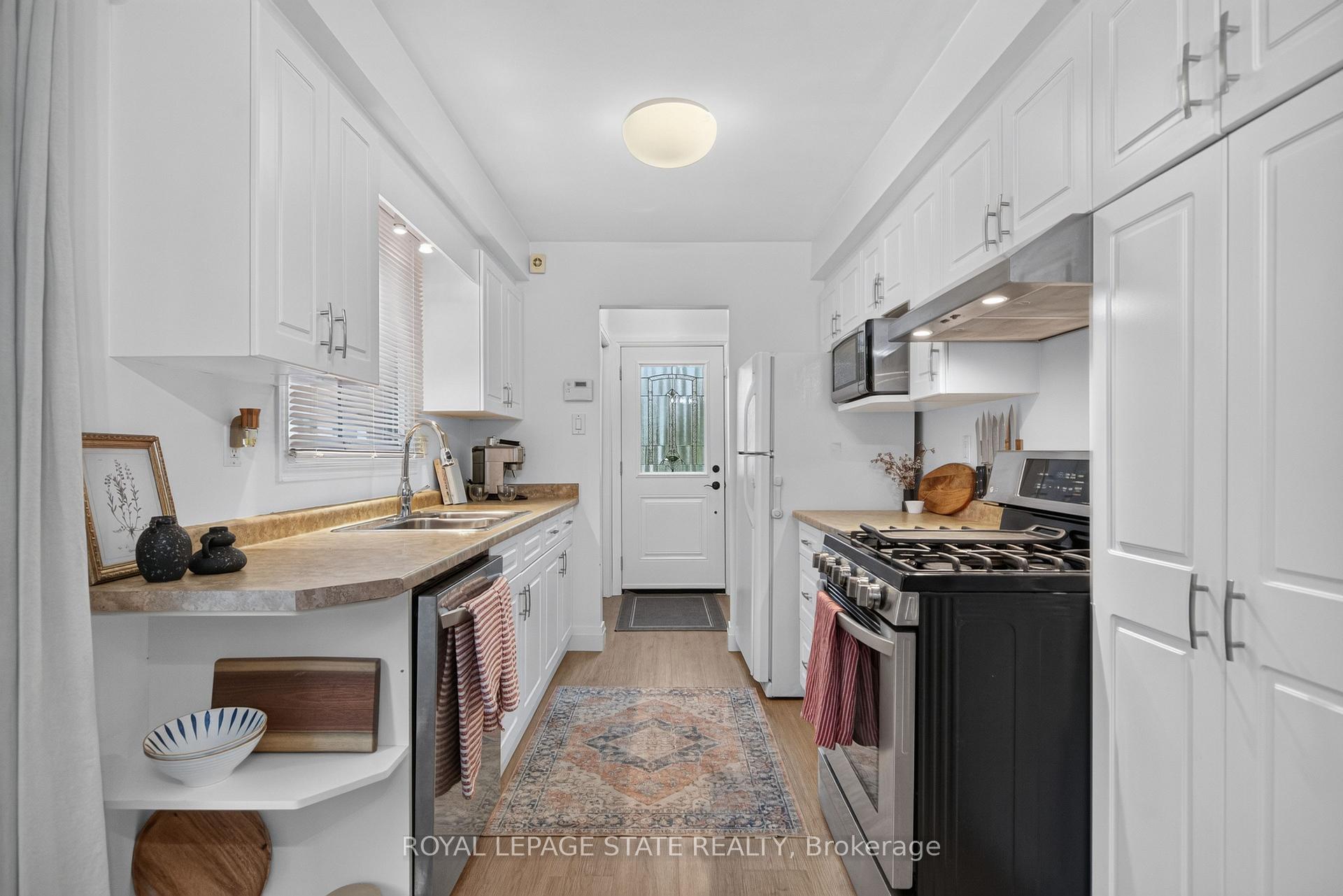 Photo 10 of 38 Southglen Road, Brantford, Cedarland — HOMEH