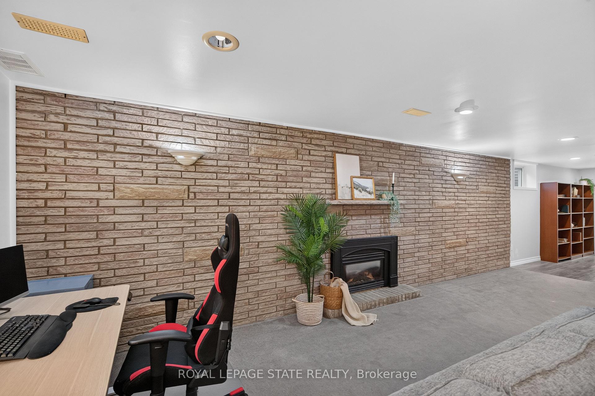 Photo 30 of 38 Southglen Road, Brantford, Cedarland — HOMEH