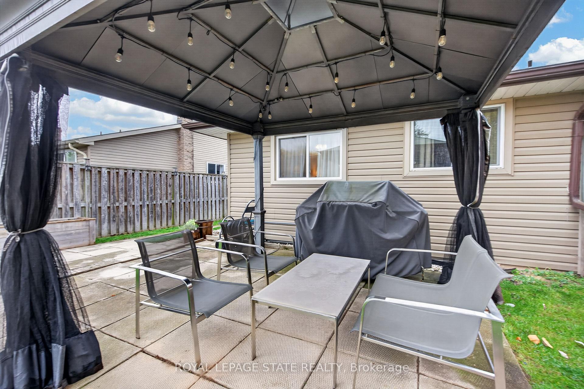 Photo 37 of 38 Southglen Road, Brantford, Cedarland — HOMEH