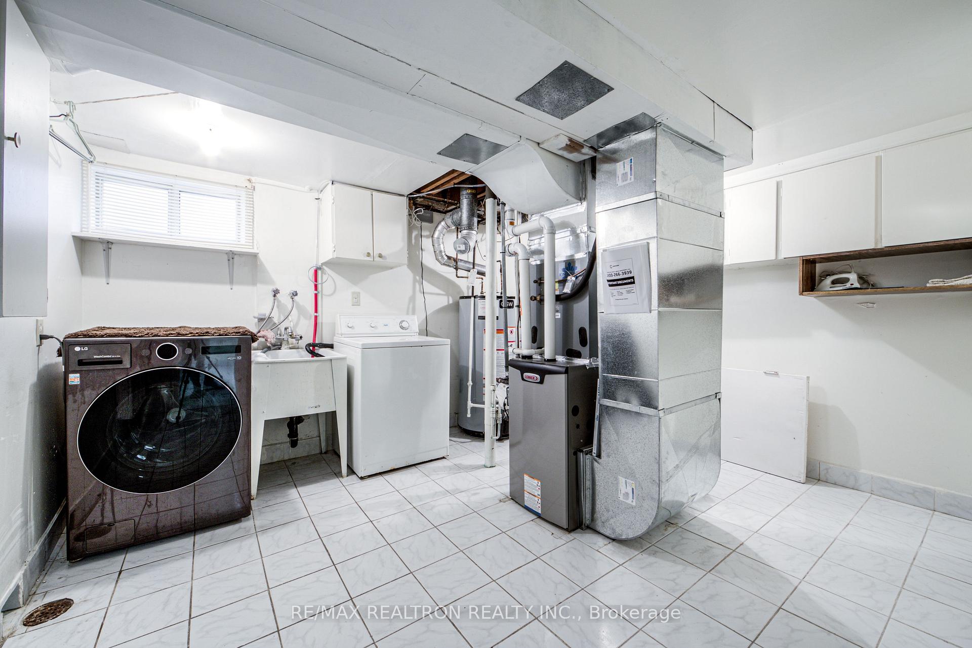 Photo 41 of 62 Hullmar Drive, North York, Black Creek — HOMEH