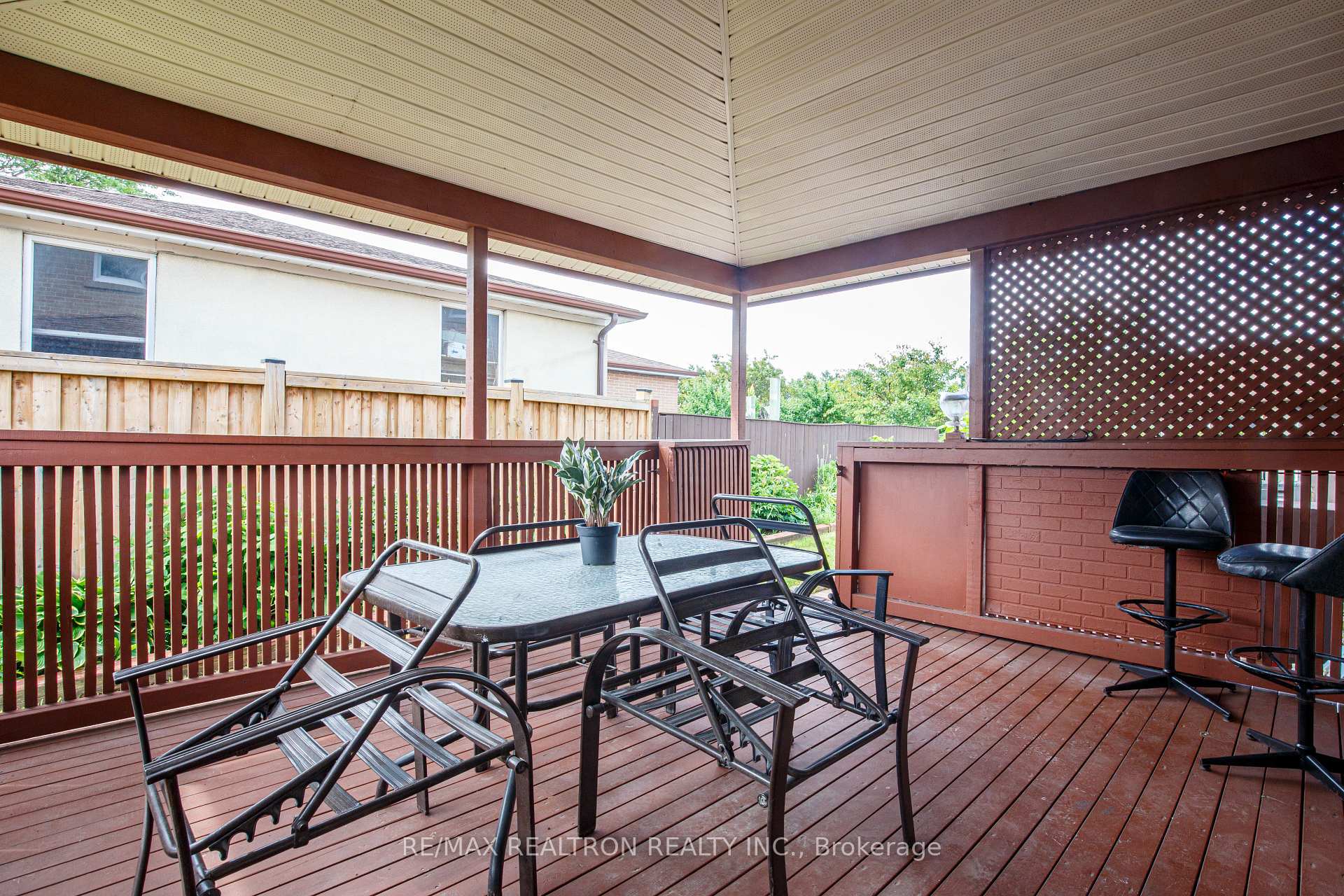 Photo 43 of 62 Hullmar Drive, North York, Black Creek — HOMEH