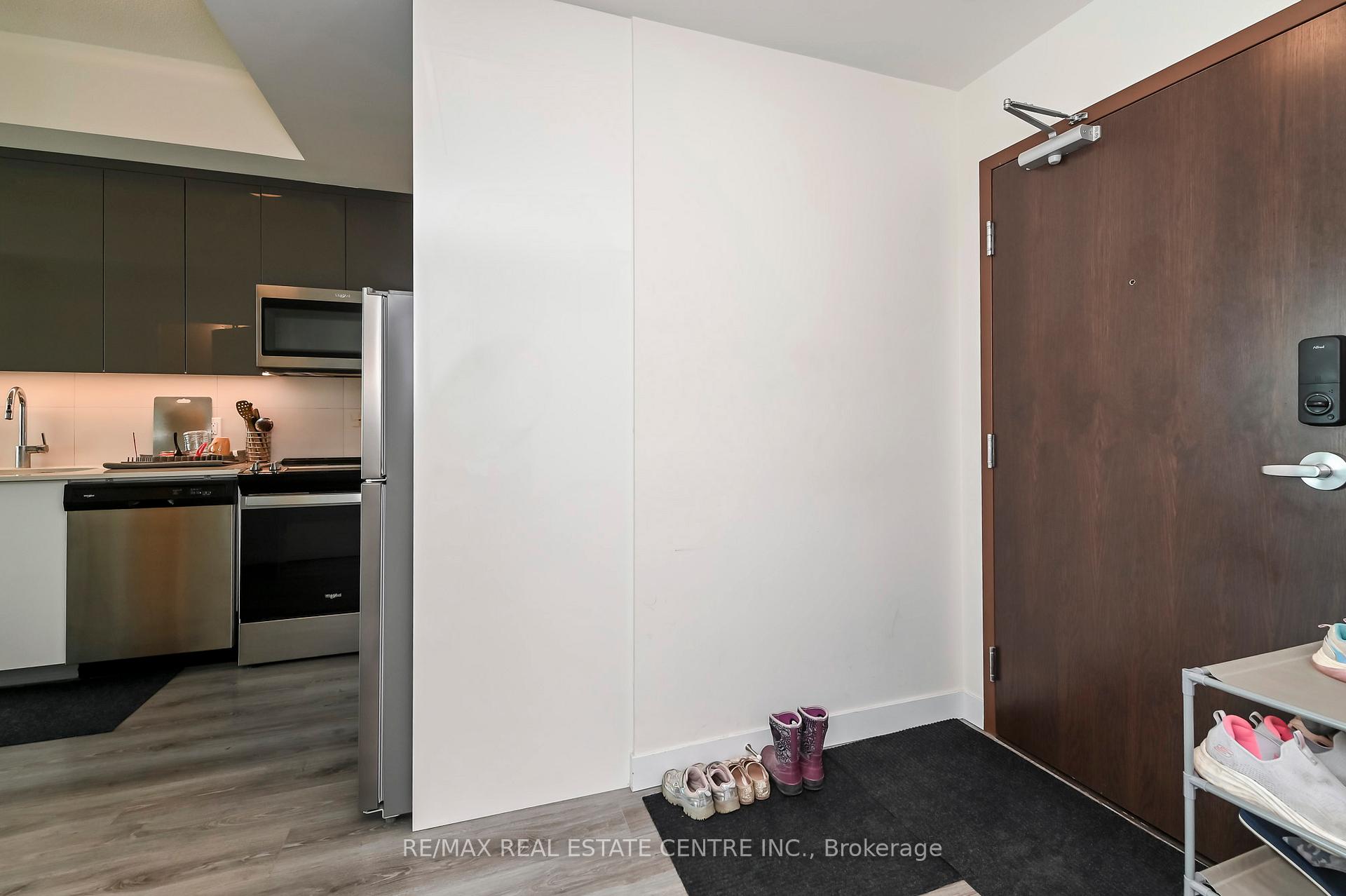 Photo 9 of Unit 3613, 60 Frederick Street, Kitchener, Civic Centre — HOMEH