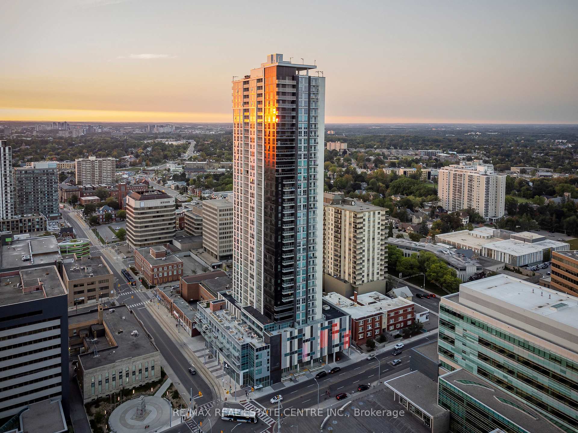 Photo 31 of Unit 3613, 60 Frederick Street, Kitchener, Civic Centre — HOMEH