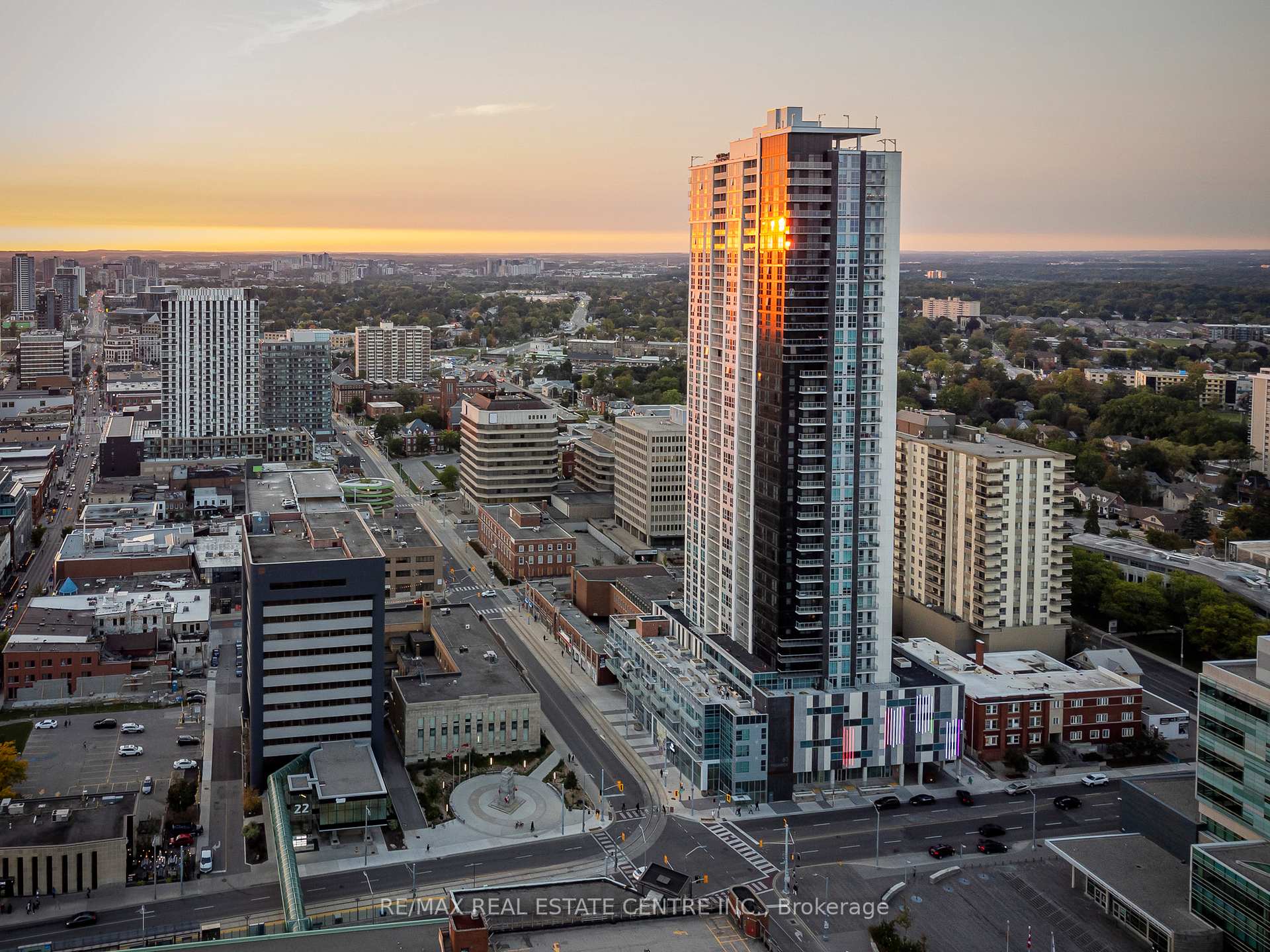 Photo 32 of Unit 3613, 60 Frederick Street, Kitchener, Civic Centre — HOMEH