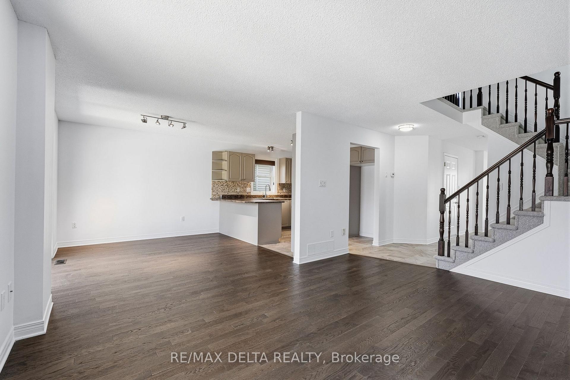 Photo 10 of 202 Sandra Crescent, Clarence-Rockland, Town of Rockland — HOMEH