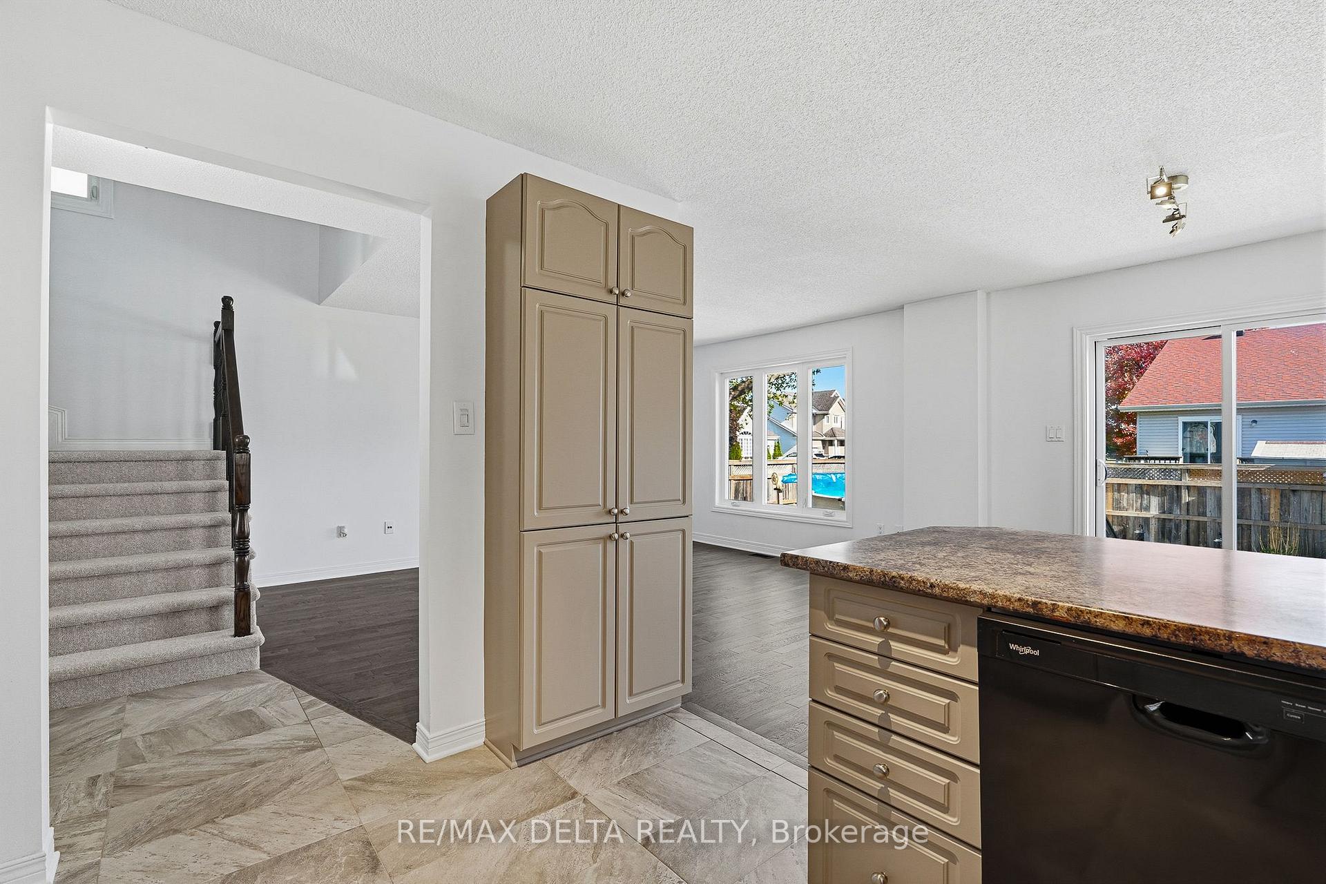 Photo 18 of 202 Sandra Crescent, Clarence-Rockland, Town of Rockland — HOMEH