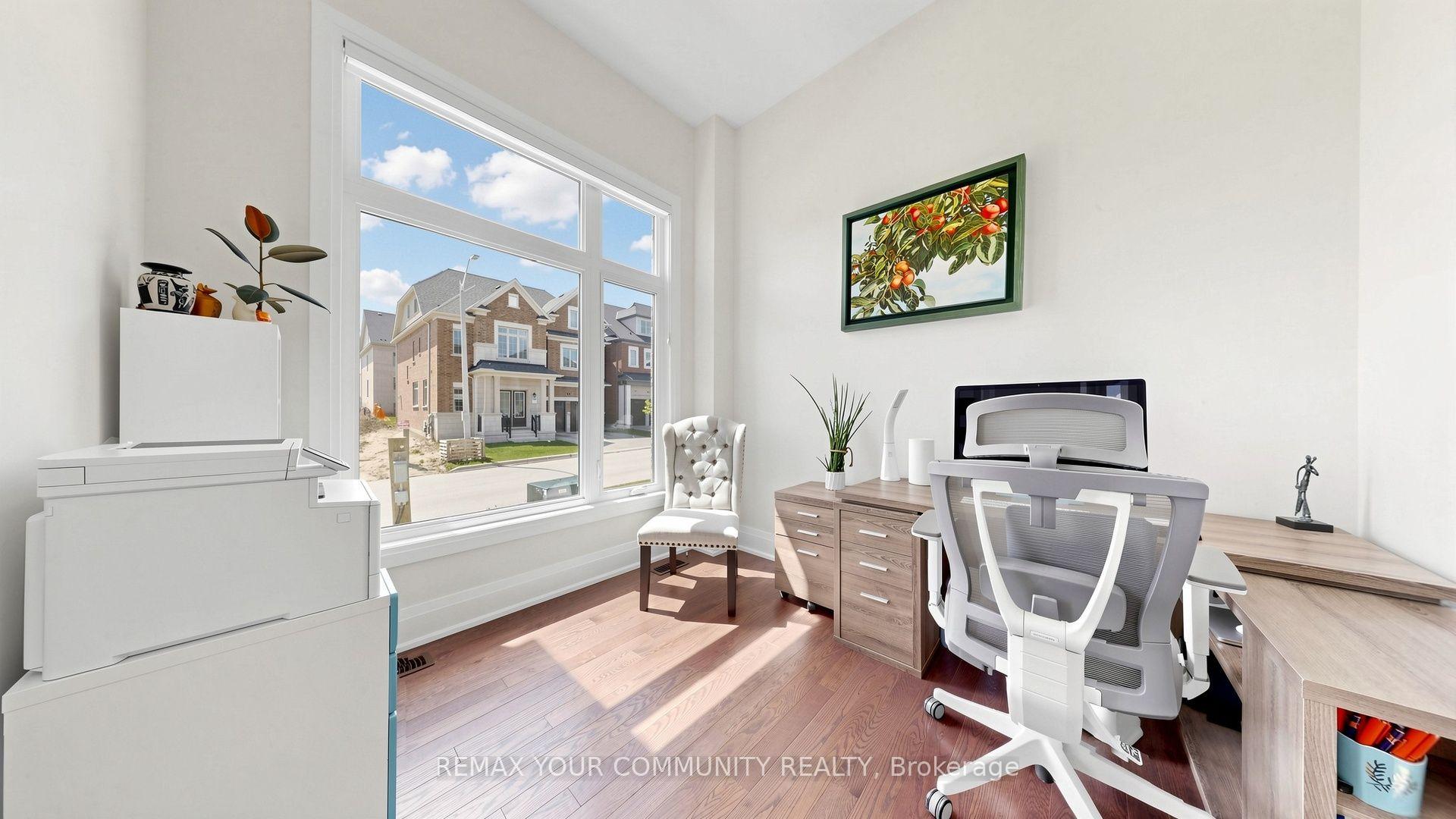 Photo 17 of 9 Backhouse Drive, Richmond Hill, Rural Richmond Hill — HOMEH