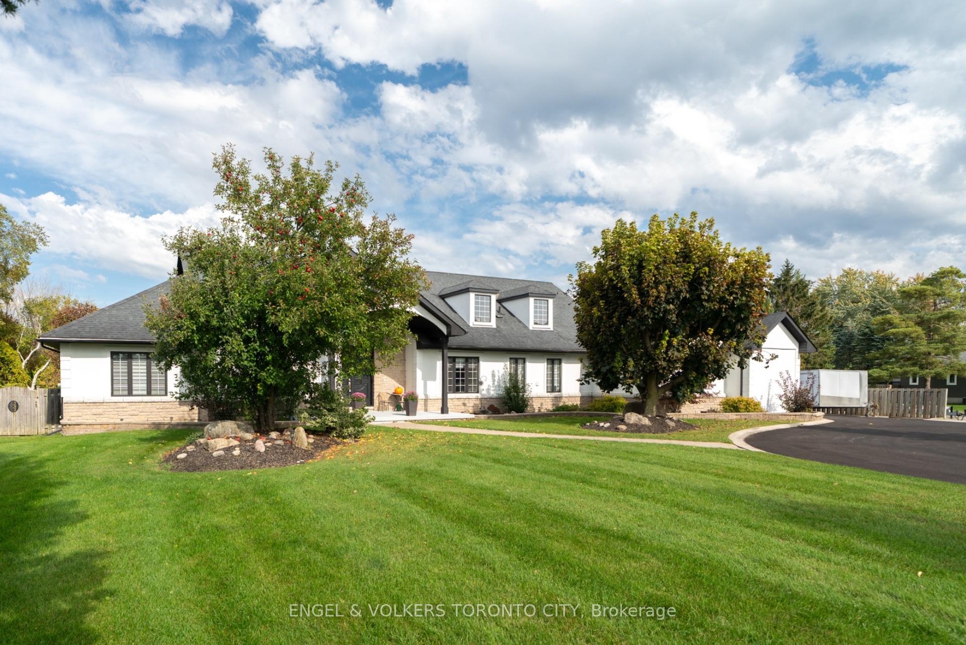 Photo 2 of 1288 Shore Acres Drive, Innisfil, Rural Innisfil — HOMEH