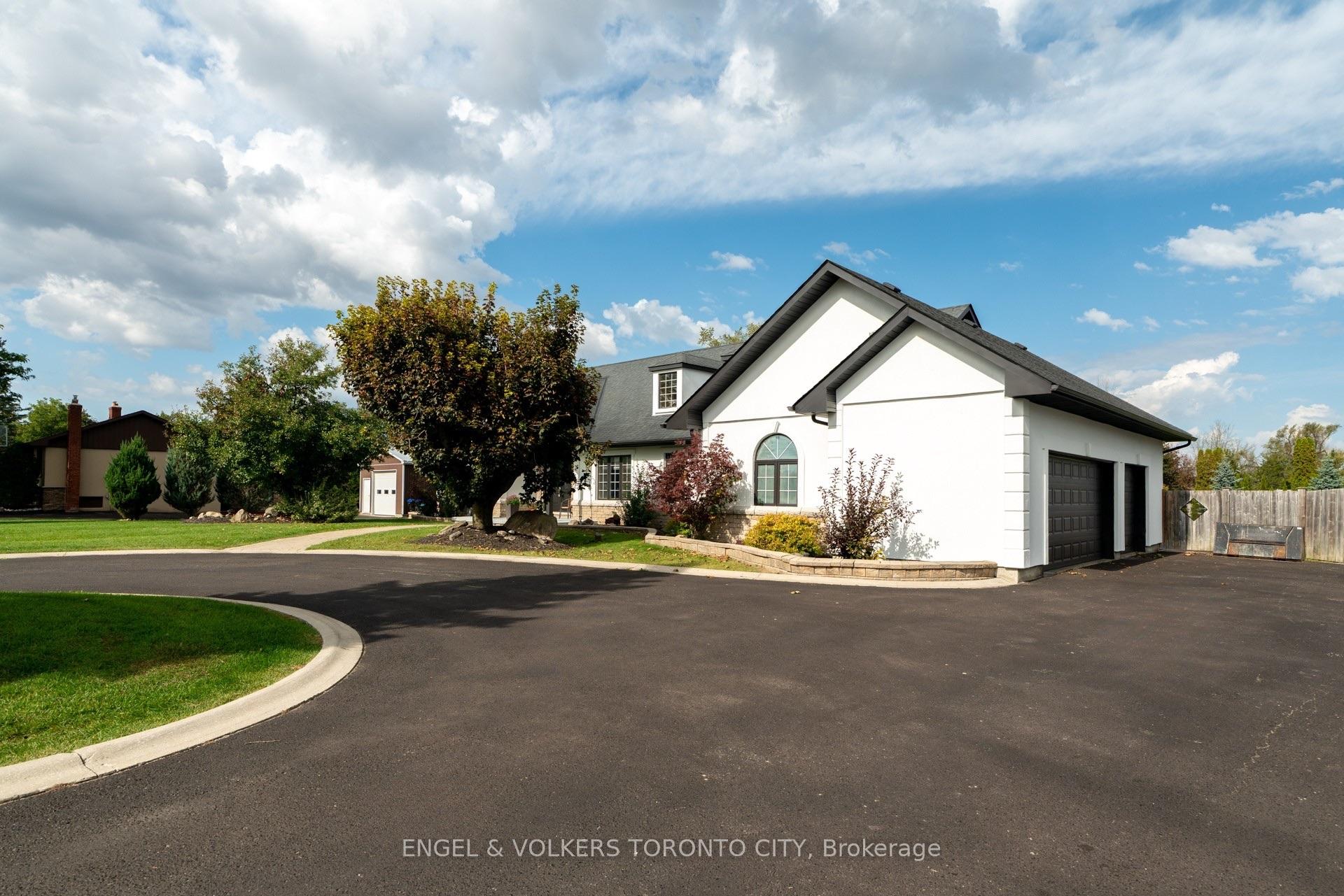 Photo 4 of 1288 Shore Acres Drive, Innisfil, Rural Innisfil — HOMEH