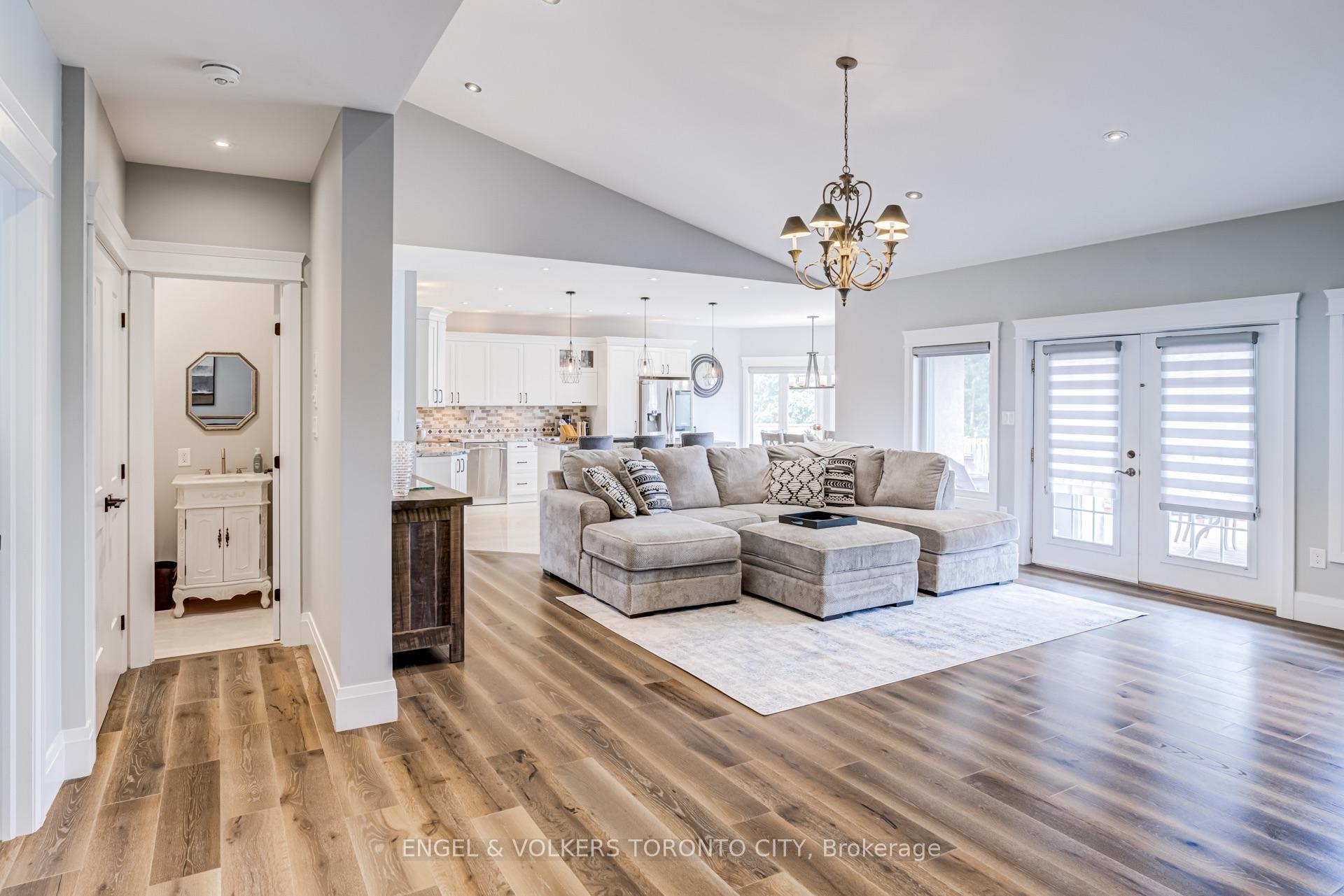 Photo 9 of 1288 Shore Acres Drive, Innisfil, Rural Innisfil — HOMEH