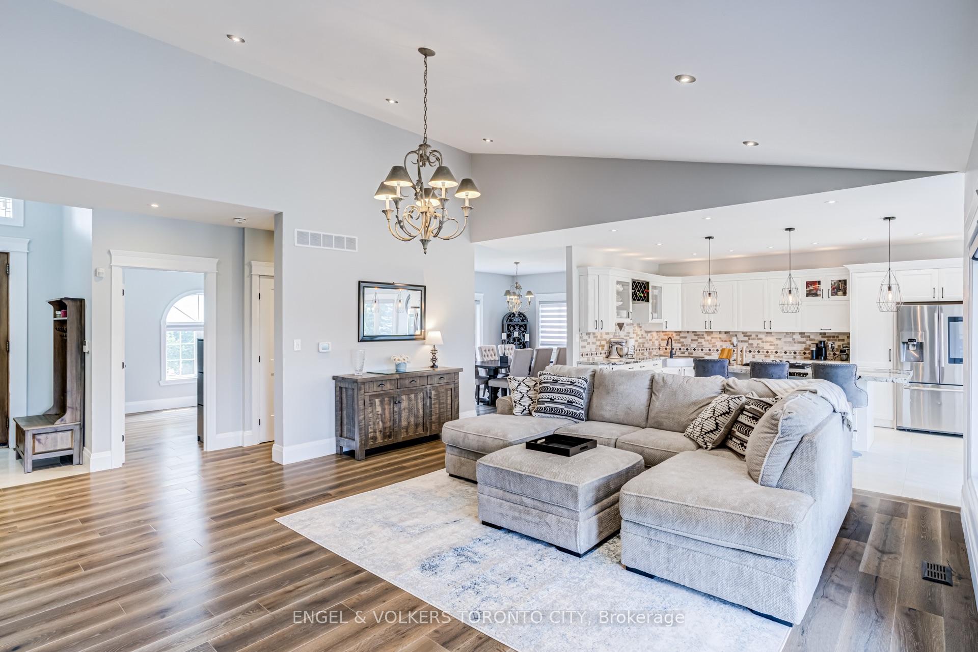 Photo 12 of 1288 Shore Acres Drive, Innisfil, Rural Innisfil — HOMEH