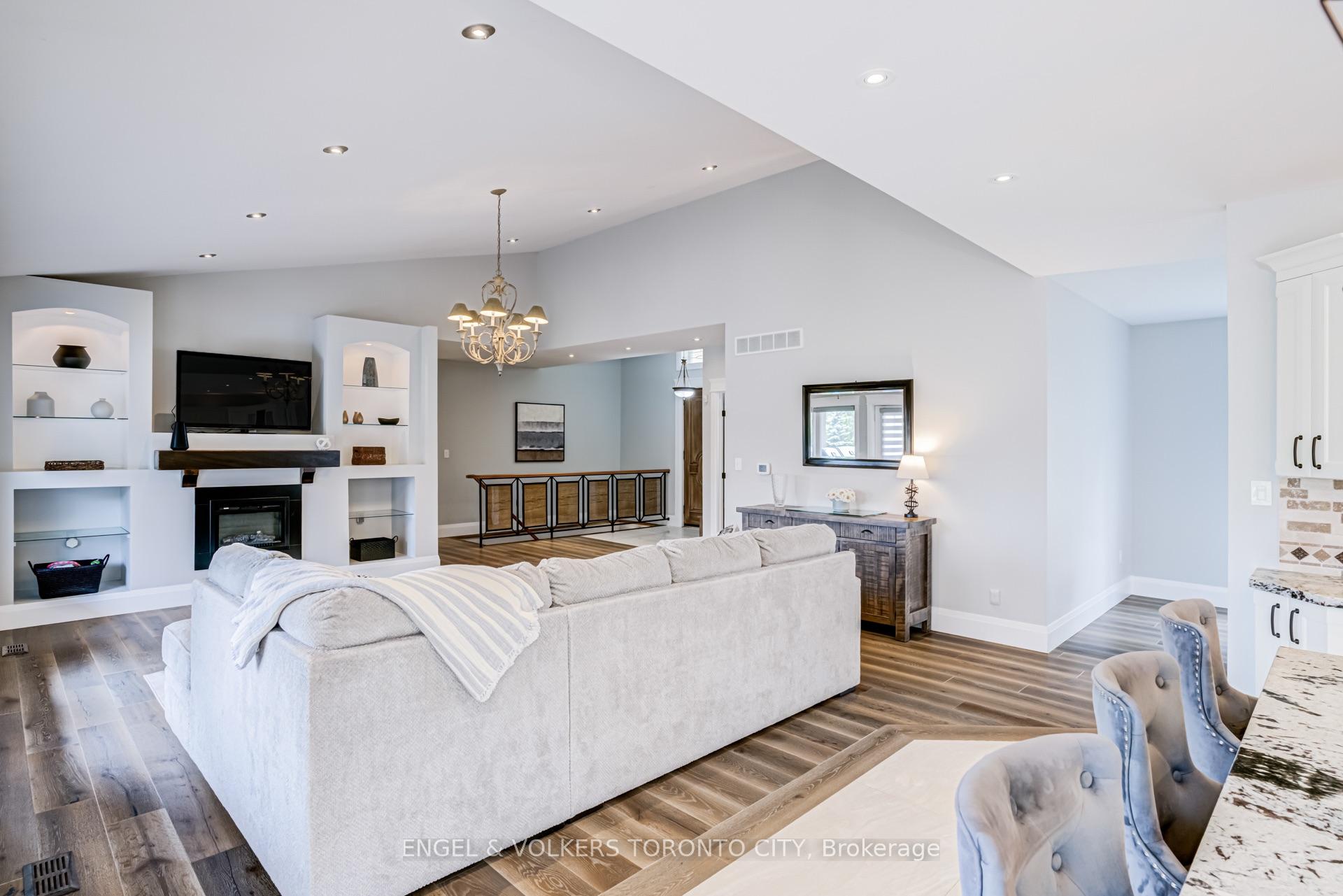 Photo 13 of 1288 Shore Acres Drive, Innisfil, Rural Innisfil — HOMEH