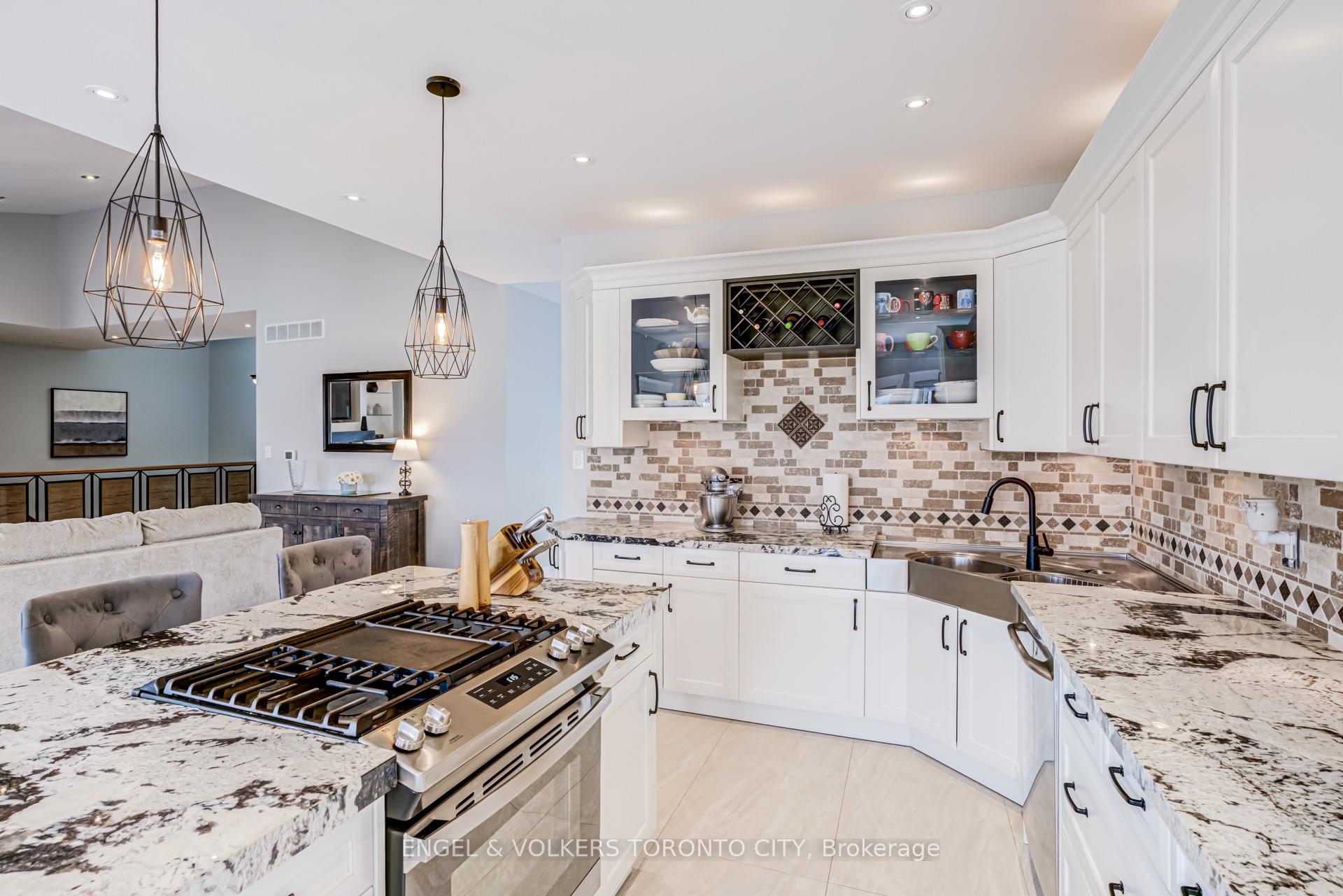 Photo 18 of 1288 Shore Acres Drive, Innisfil, Rural Innisfil — HOMEH