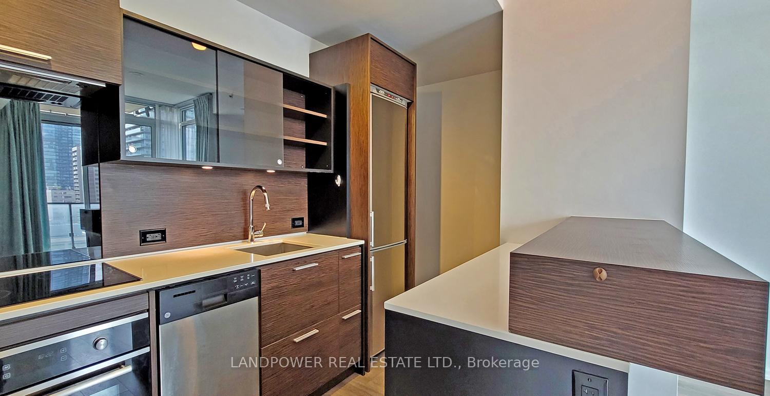 Photo 21 of Unit 1401, 75 St. Nicholas Street, Toronto, Bay Street Corridor — HOMEH