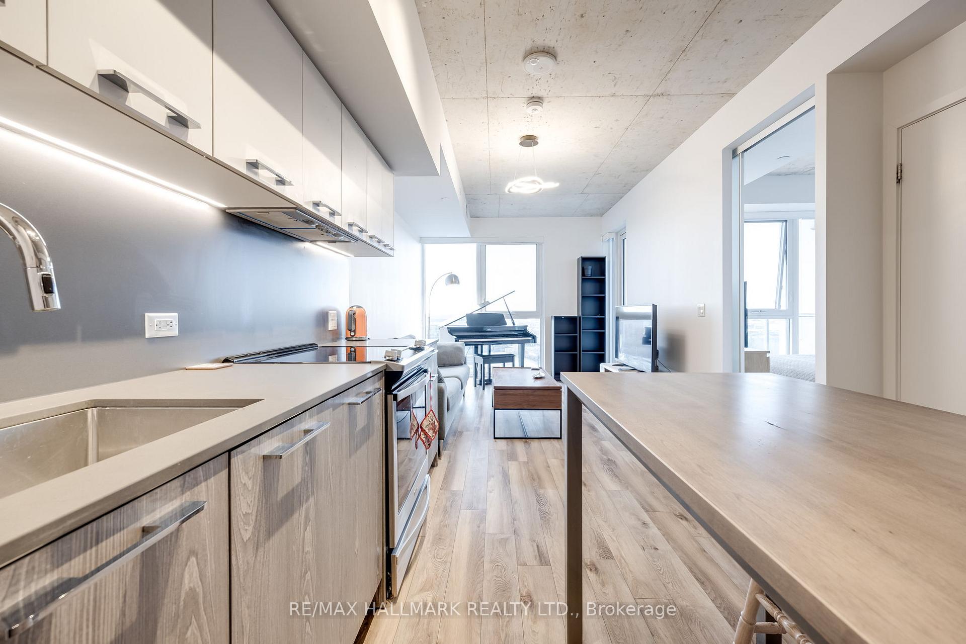 Photo 6 of Unit 1106, 15 Baseball Place, Toronto, South Riverdale — HOMEH