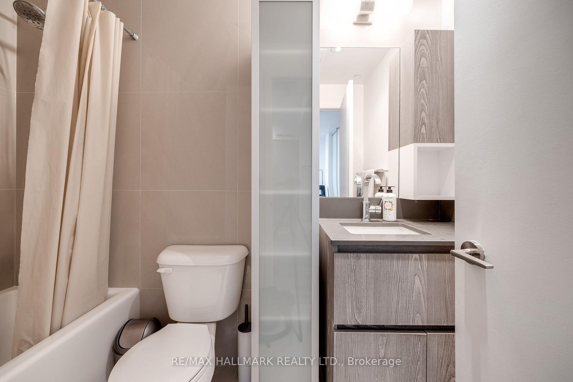 Photo 13 of Unit 1106, 15 Baseball Place, Toronto, South Riverdale — HOMEH