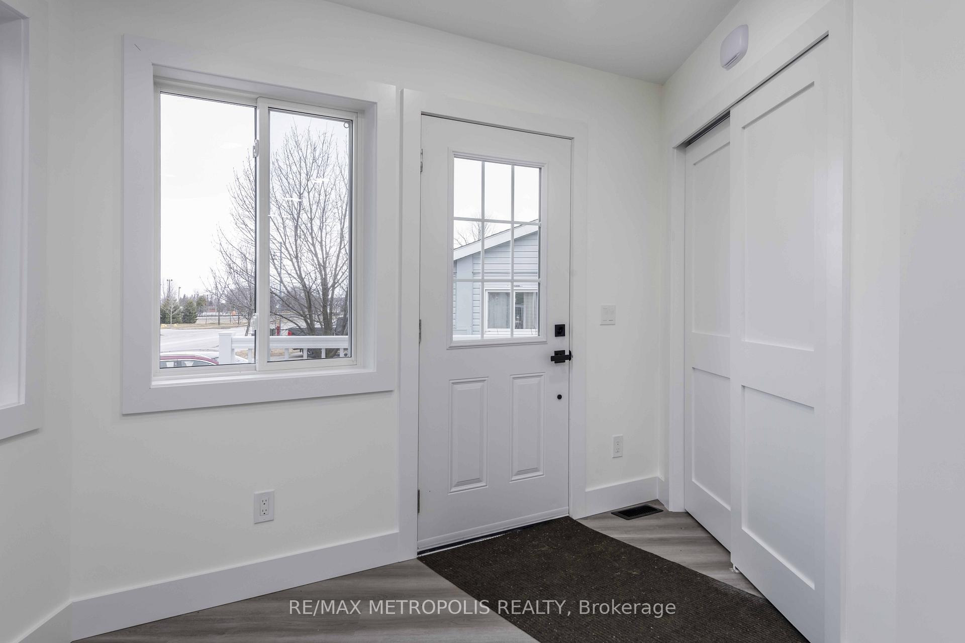 Photo 8 of 759 Innisfil Beach Road, Innisfil, Alcona — HOMEH