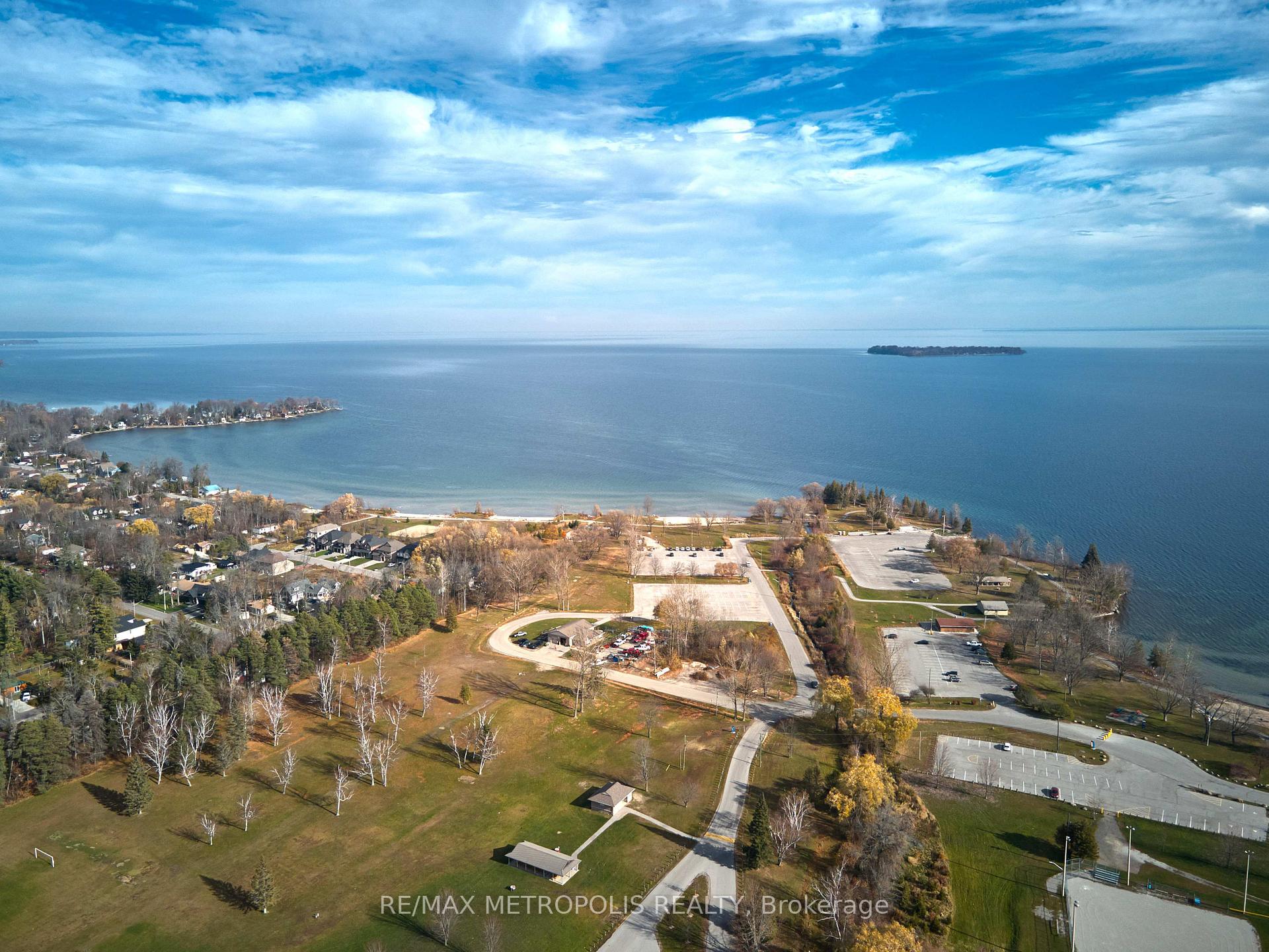 Photo 25 of 759 Innisfil Beach Road, Innisfil, Alcona — HOMEH